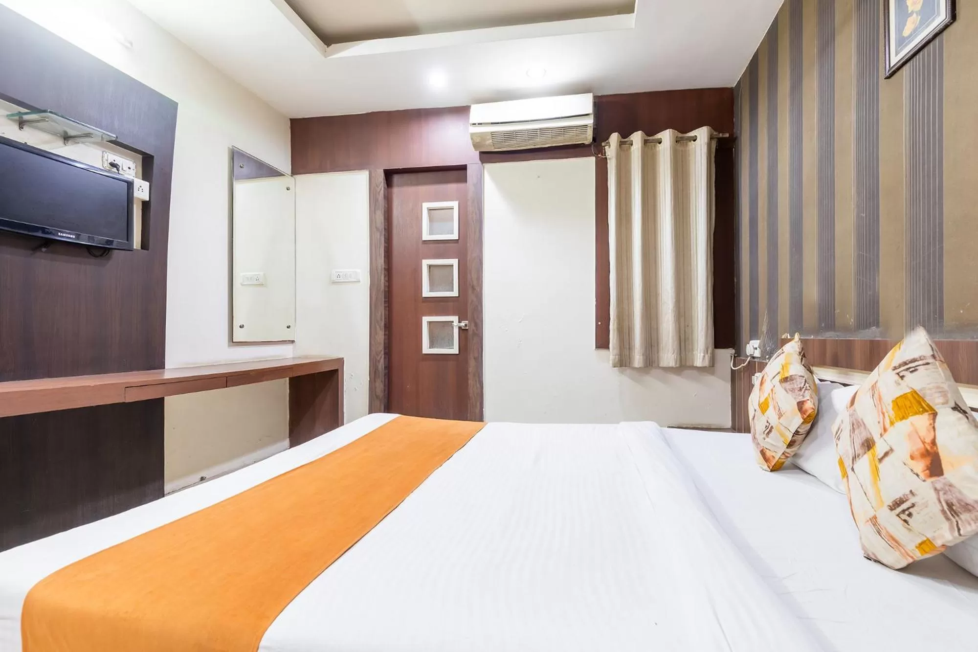 Bed in Via Shree Regency