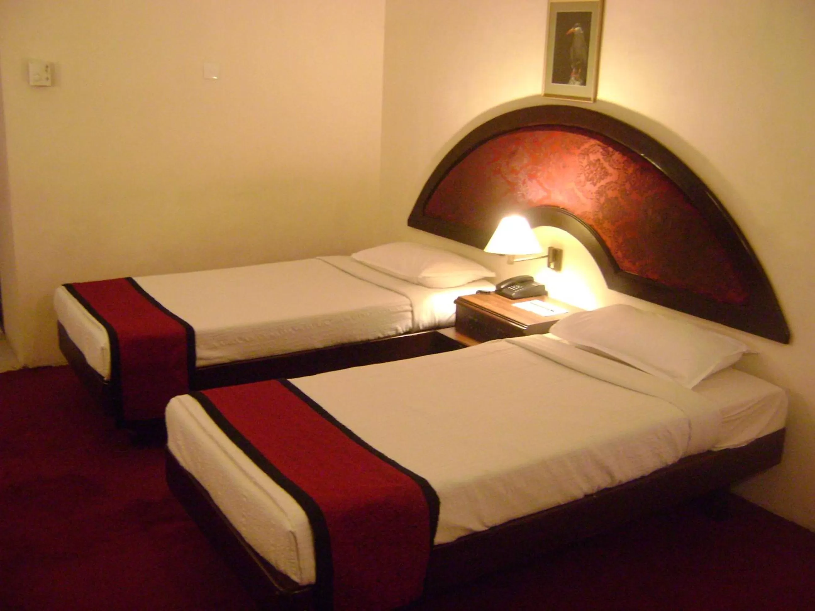 Bedroom, Bed in Manuelsons Malabar Palace