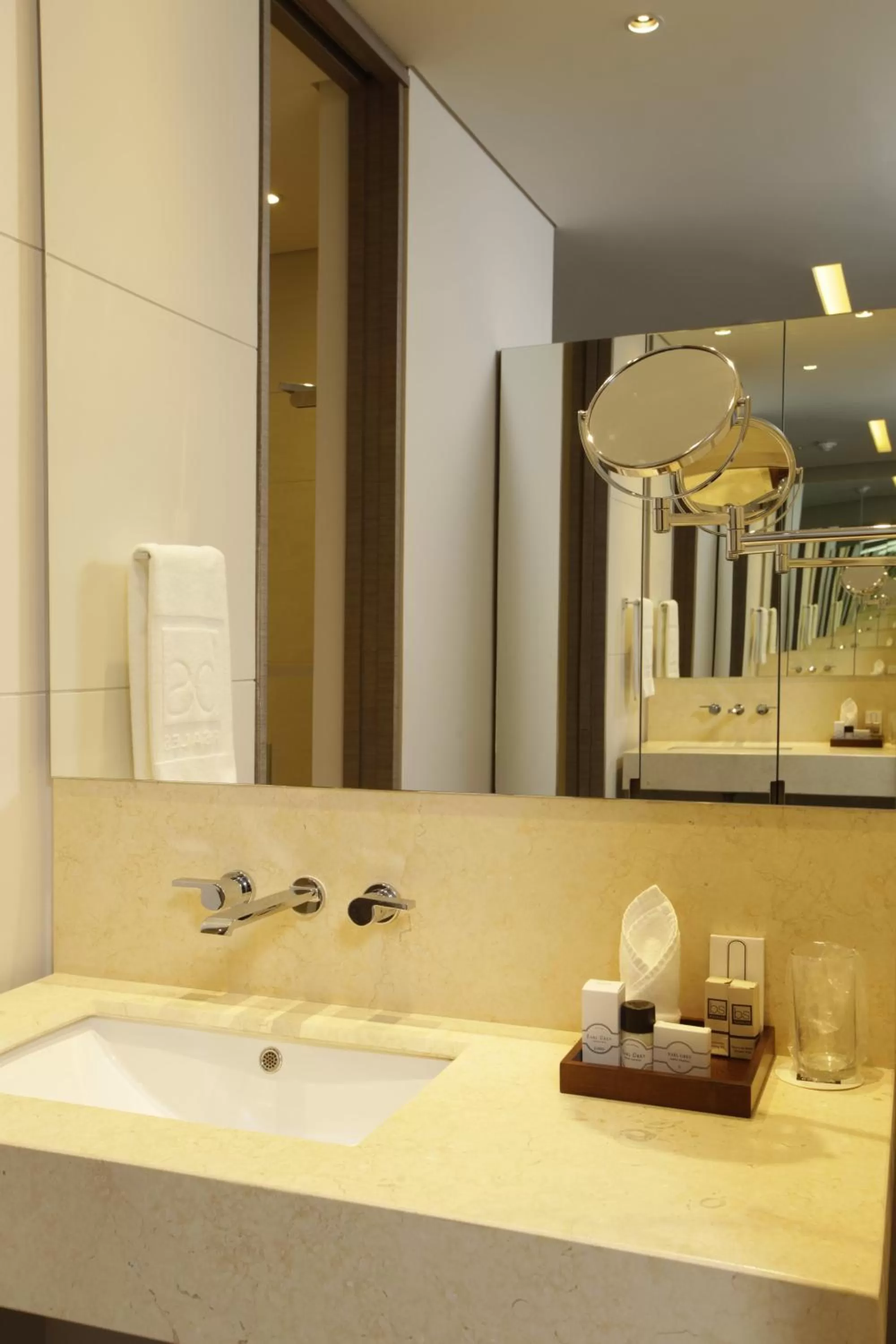 Bathroom in bs Rosales Hotel