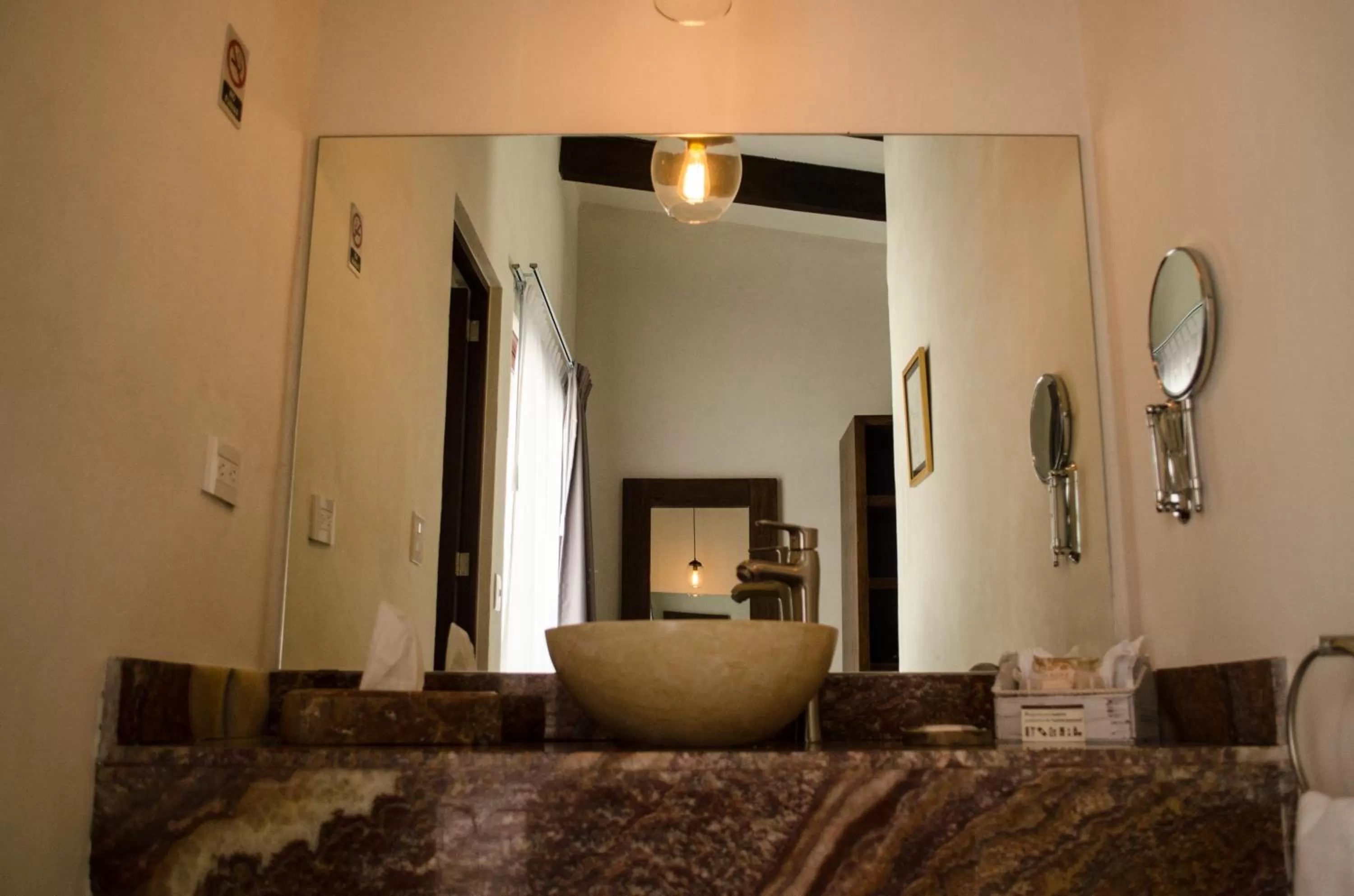 Bathroom, Bed in Río Tinto Hotel Boutique