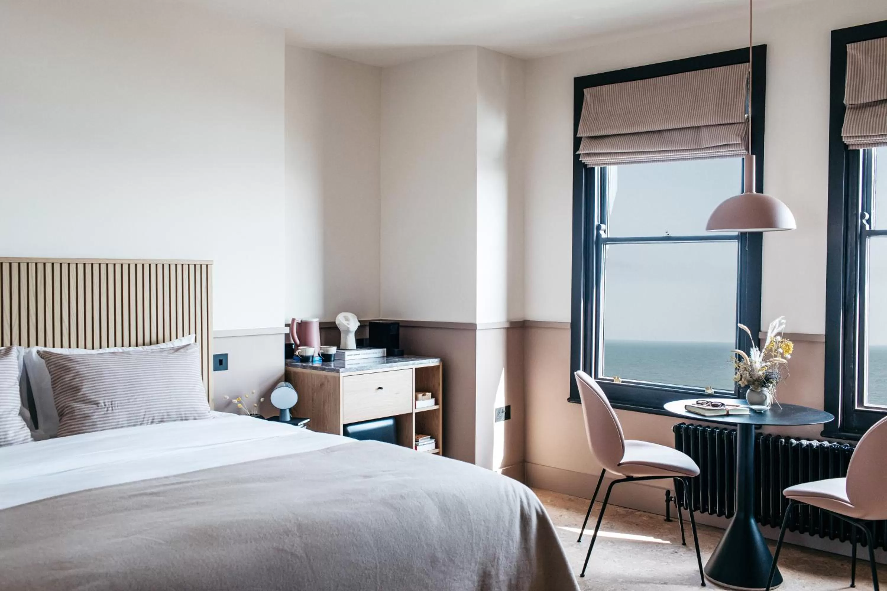 Bedroom, Bed in Port Hotel