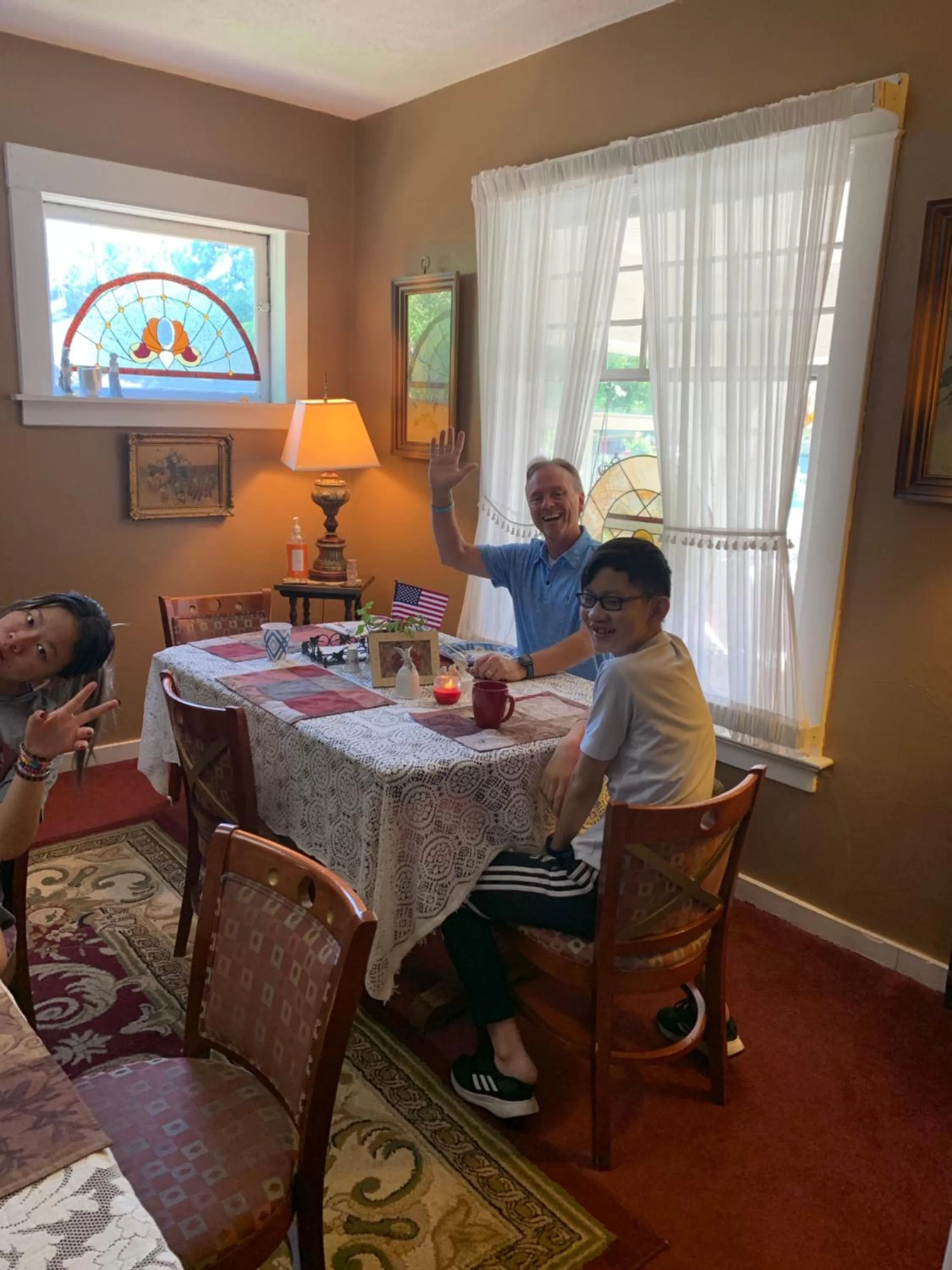 Breakfast in Bard's Inn