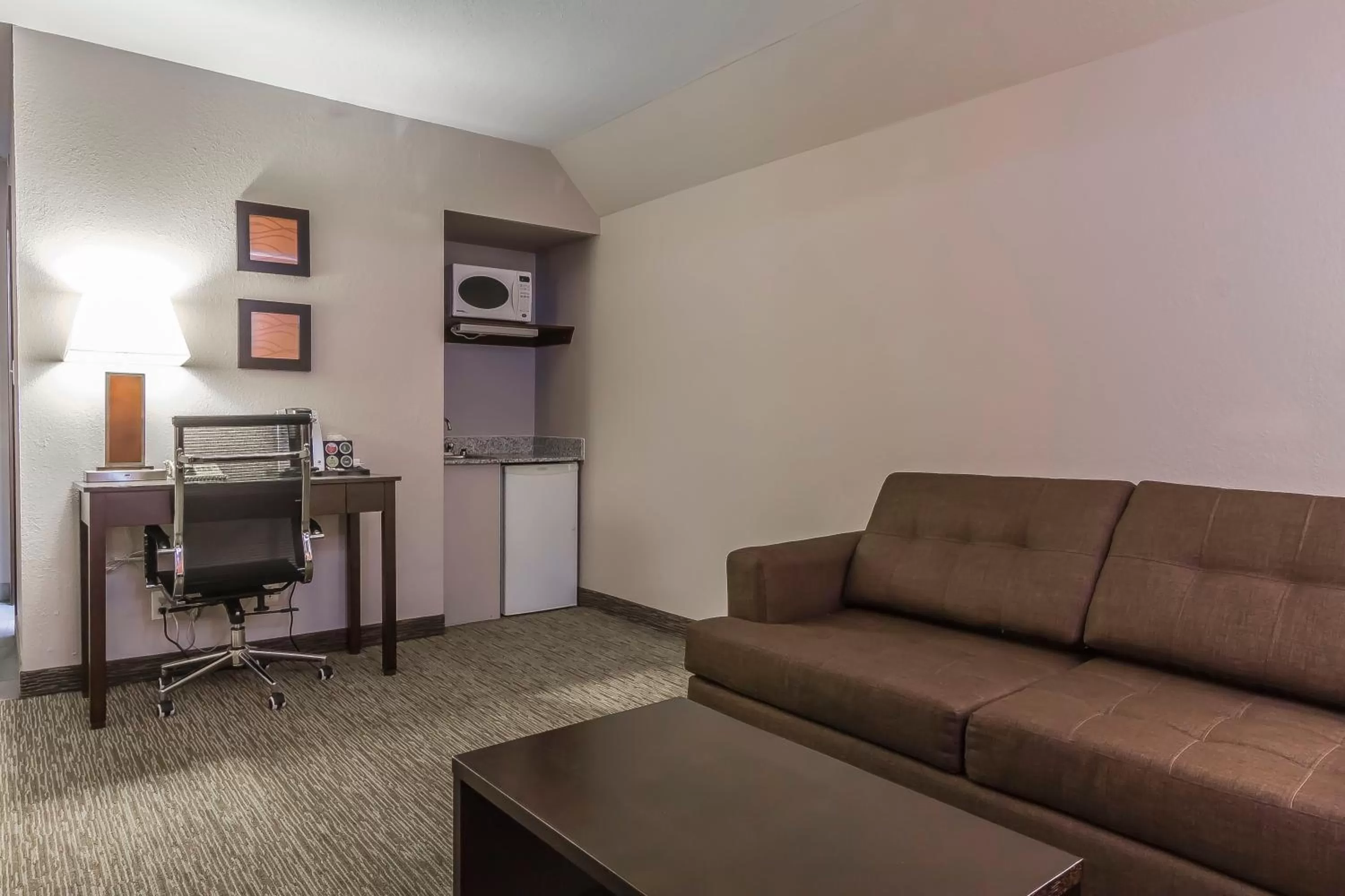 Business Queen Suite with Sofa Bed - Non-Smoking in Comfort Inn & Suites