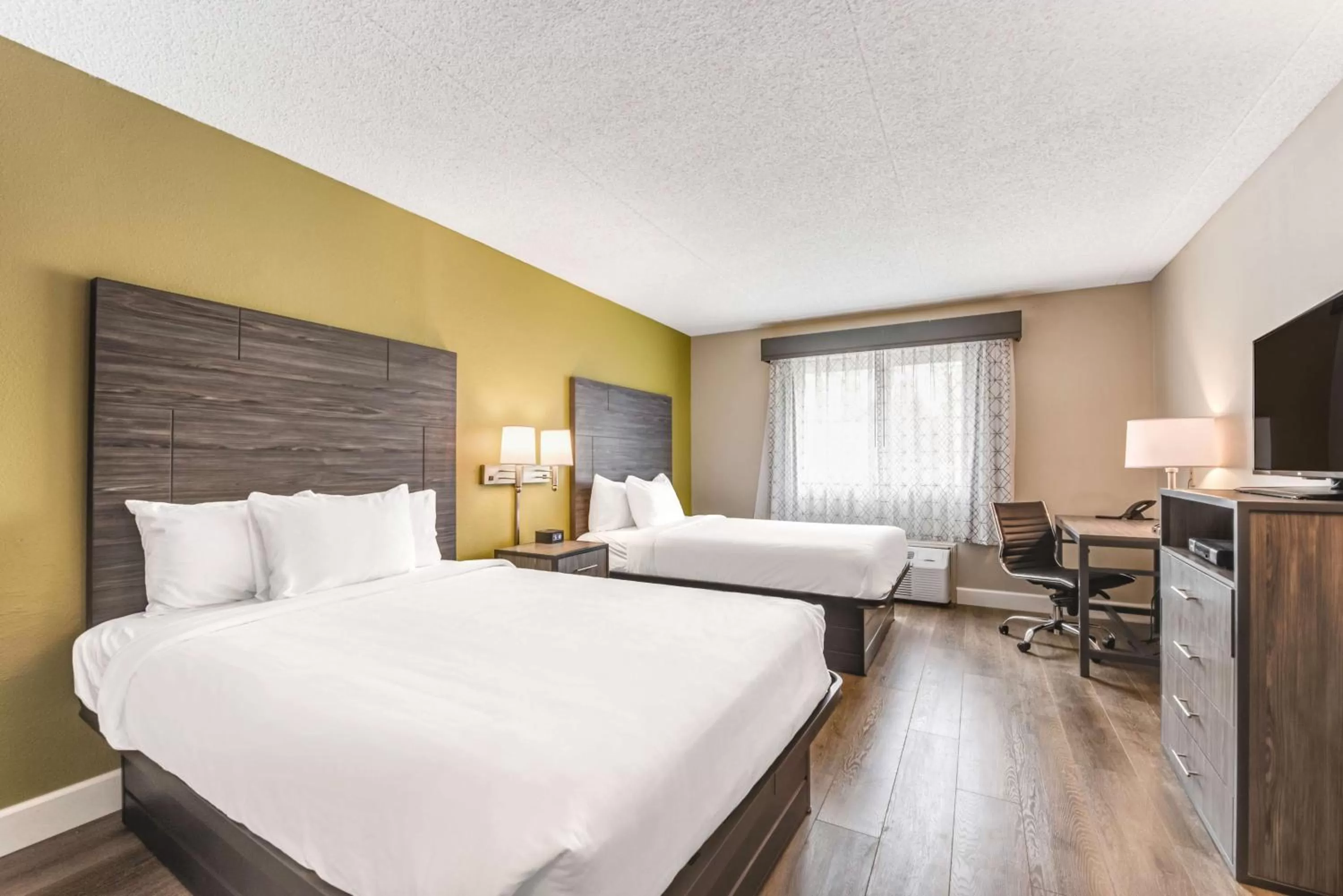 Bedroom, Bed in SureStay Plus Hotel by Best Western McGuire AFB Jackson