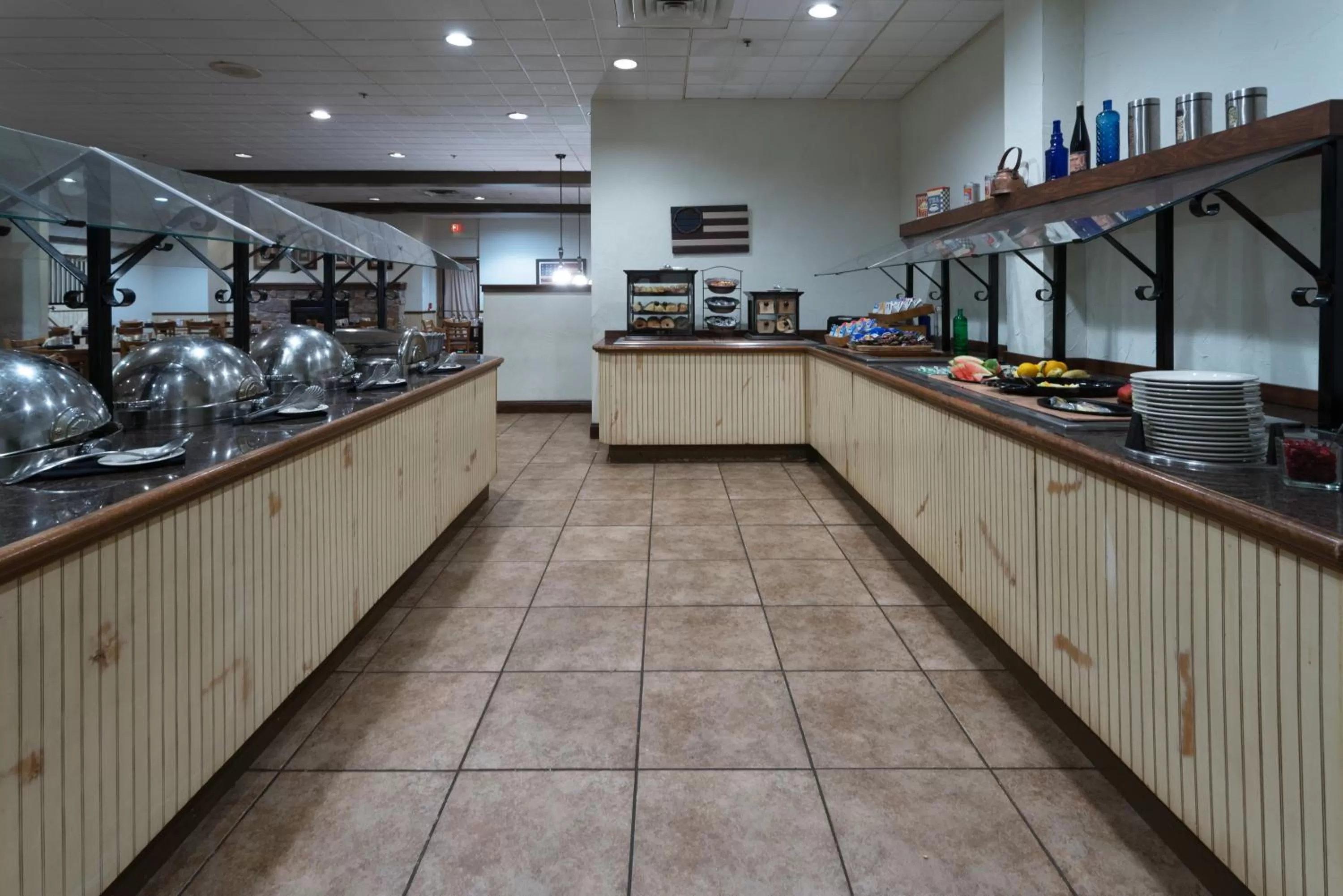 Restaurant/places to eat in Holiday Inn Harrisburg I-81 Hershey Area by IHG