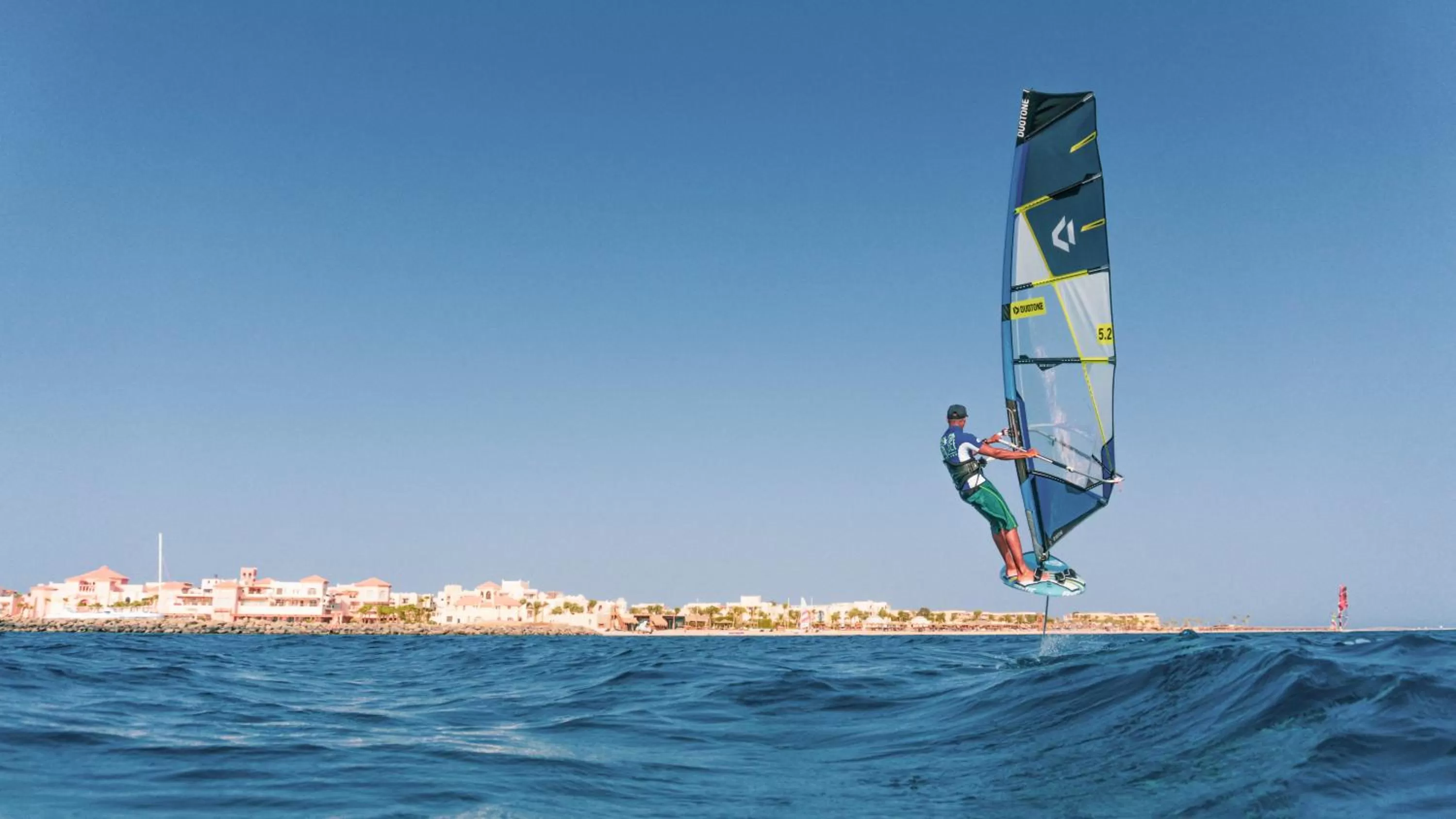 Windsurfing in Robinson Soma Bay