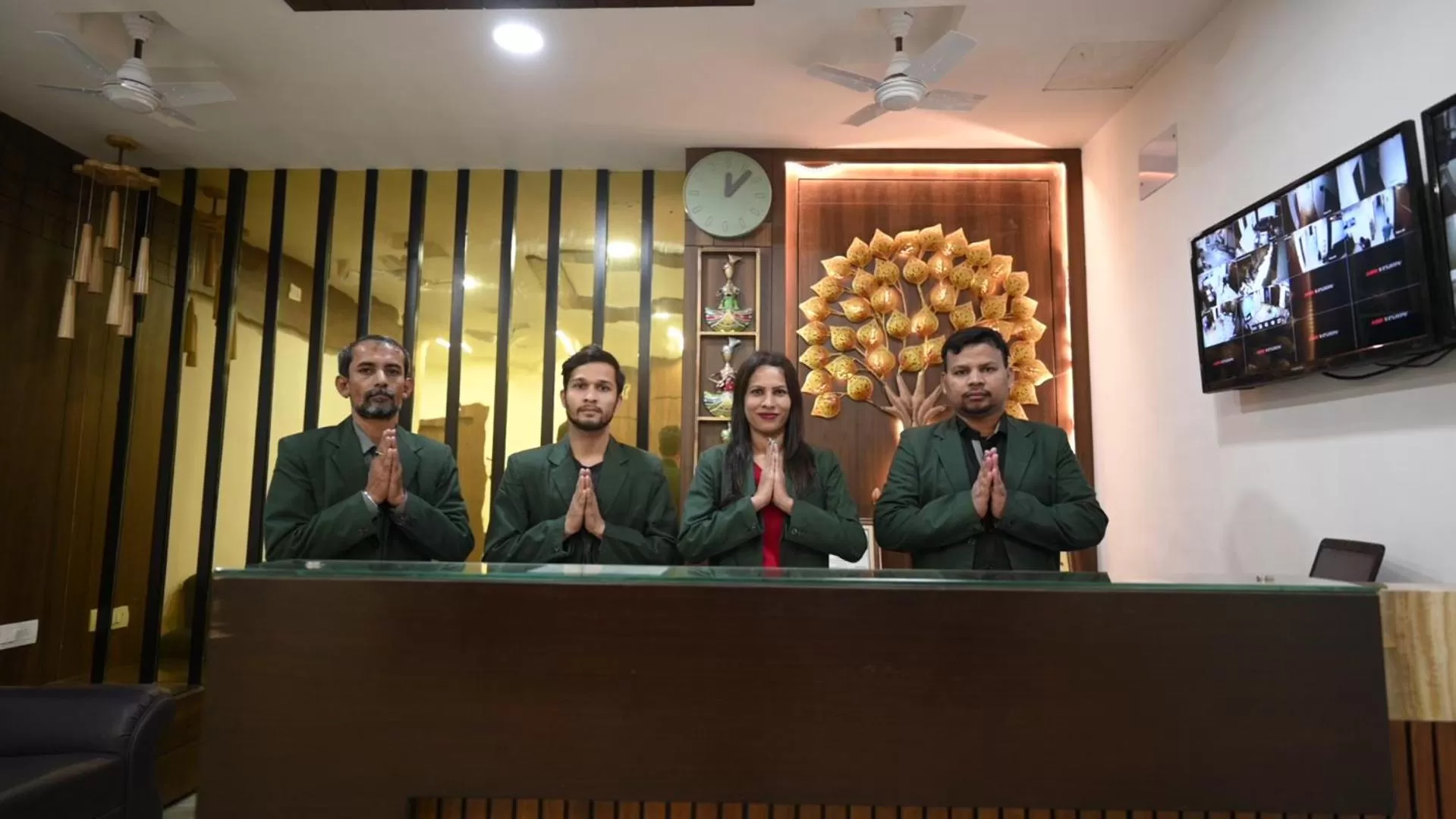 Property building in Hotel Green Apple