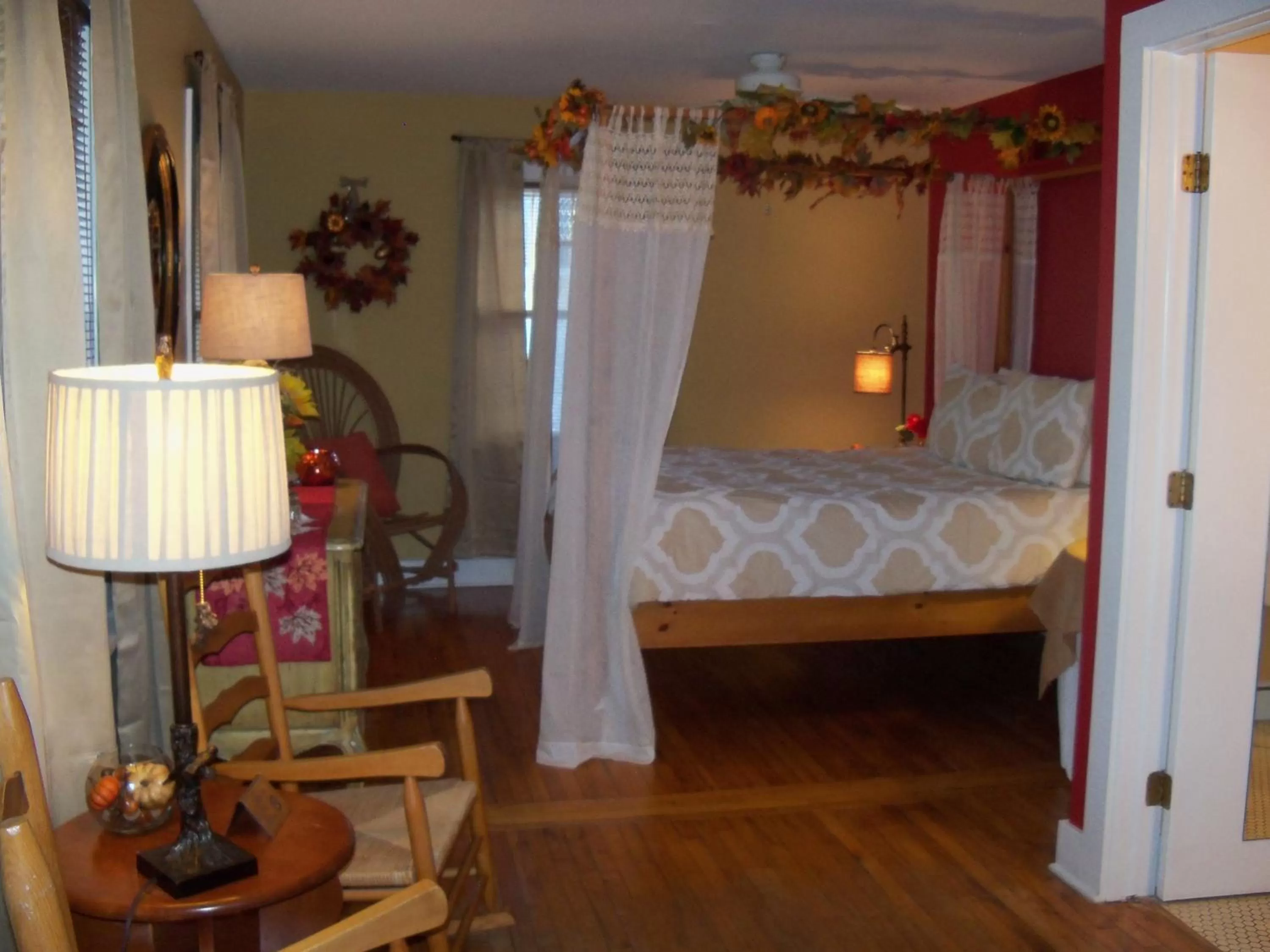 Standard Queen Room - single occupancy in The Inn at Union Pier