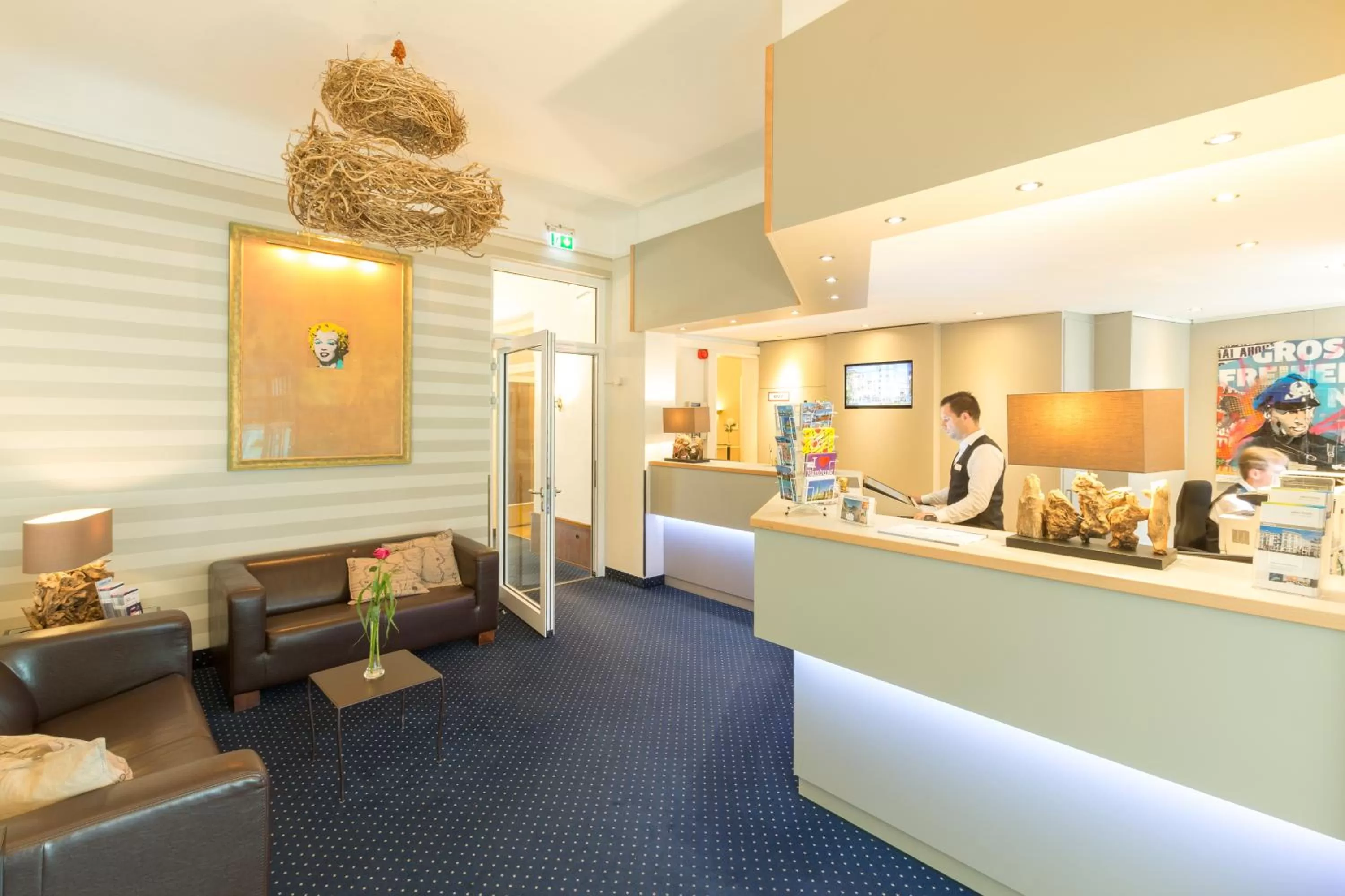 Lobby or reception in Relexa Hotel Bellevue an der Alster