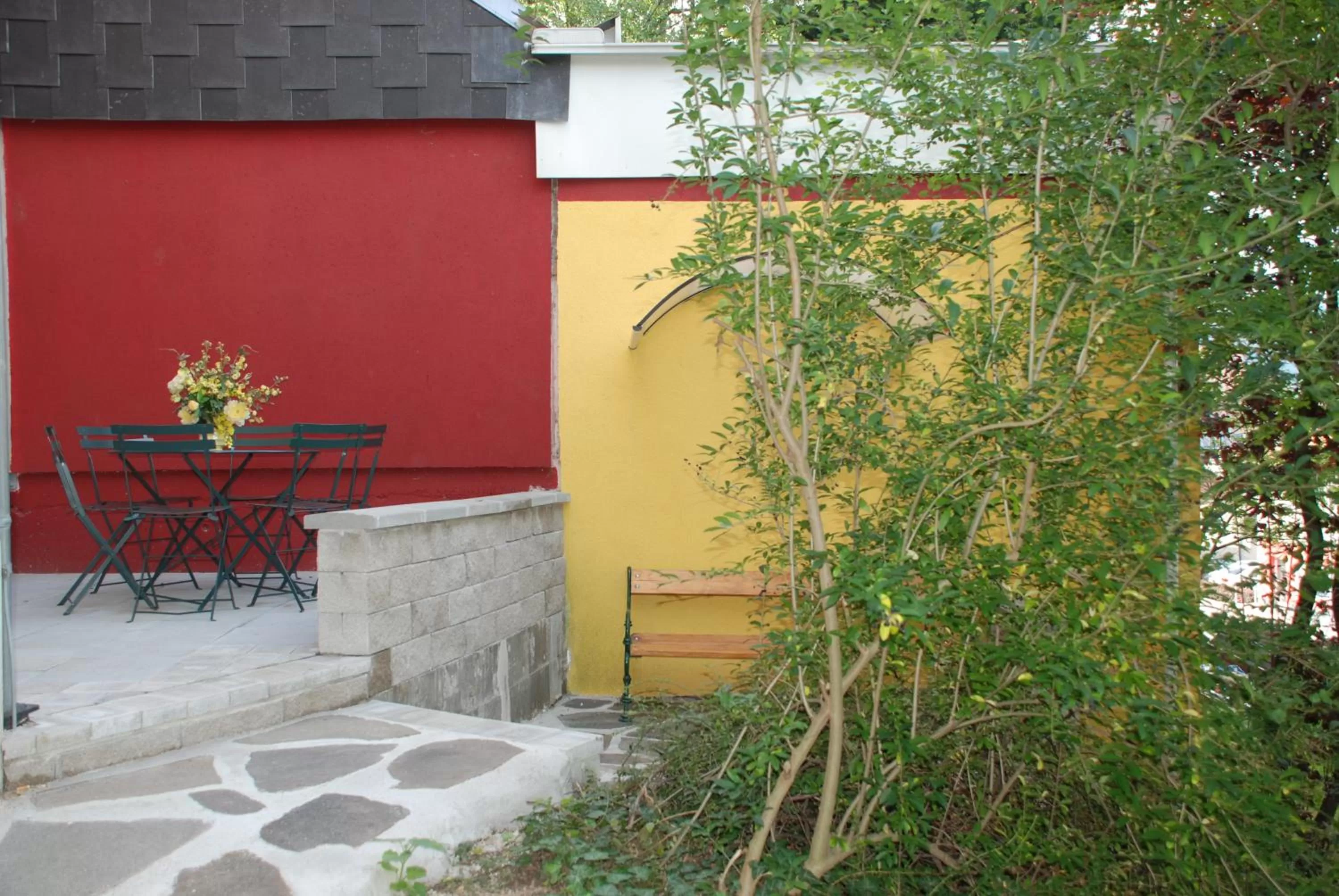 Patio in Moving Rooms