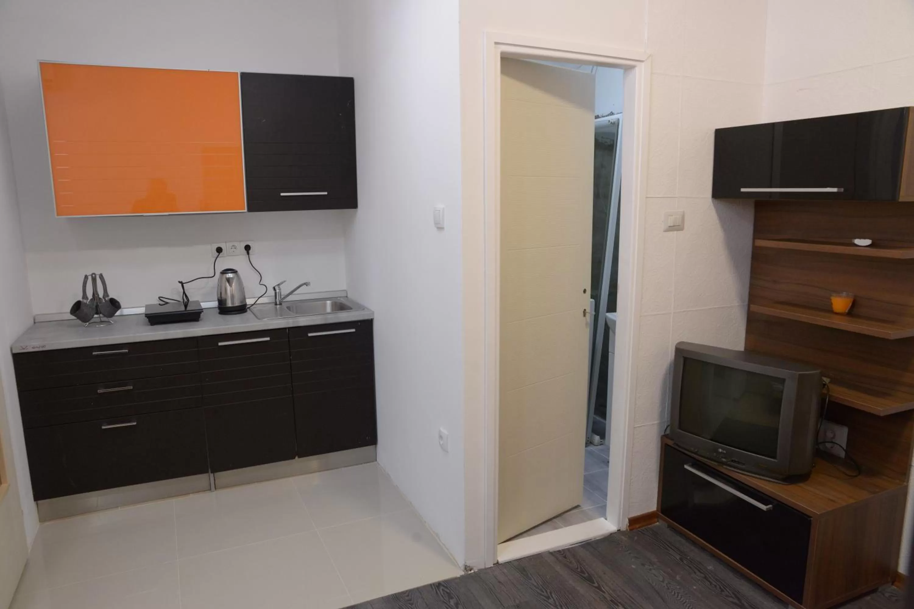 TV/Entertainment Center in Guest House GOLDEN COIN