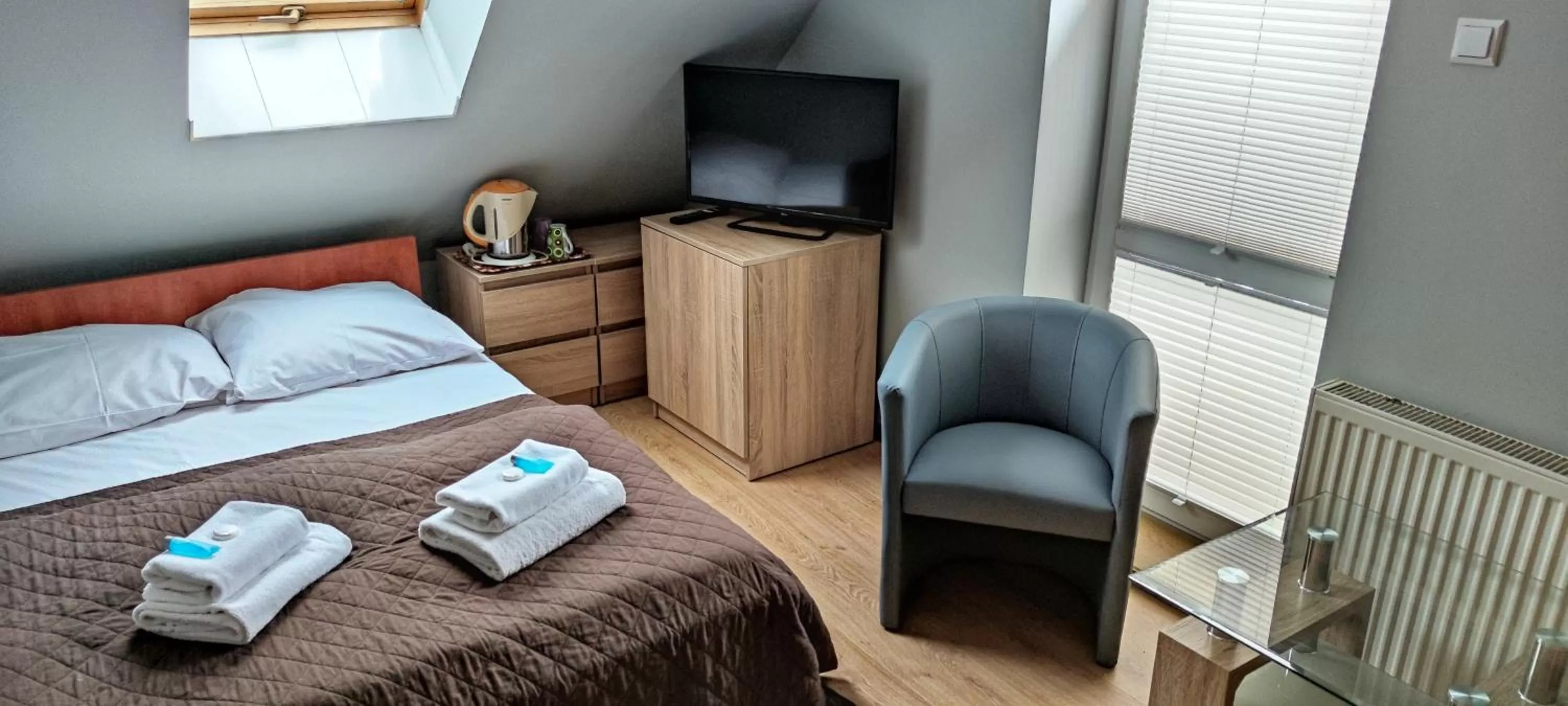 TV/Entertainment Center in Ośrodek Konferencyjno-Wypoczynkowy "Krucze Skały" w Karpaczu