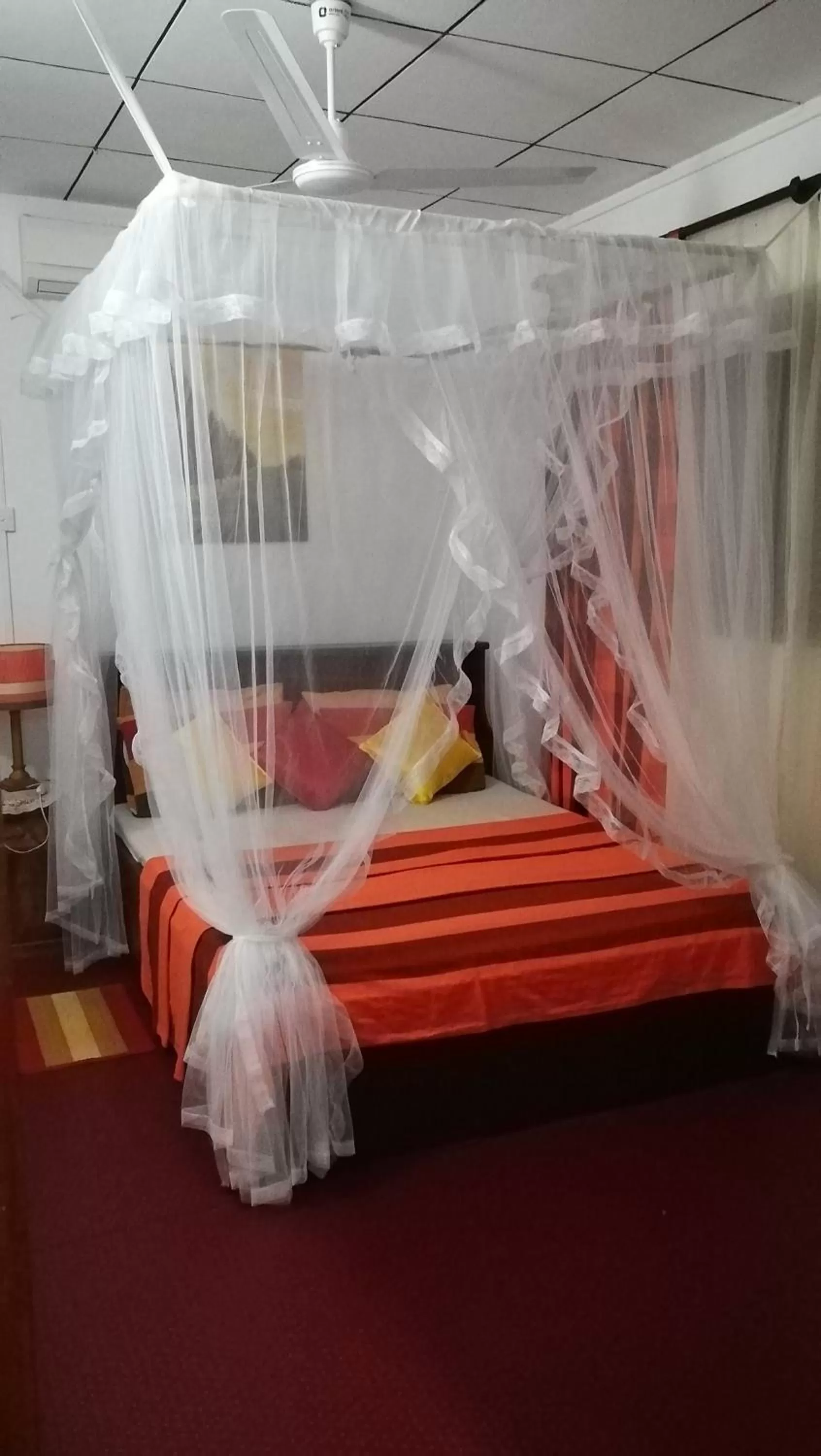 Bed in Jumera Villa Mirissa