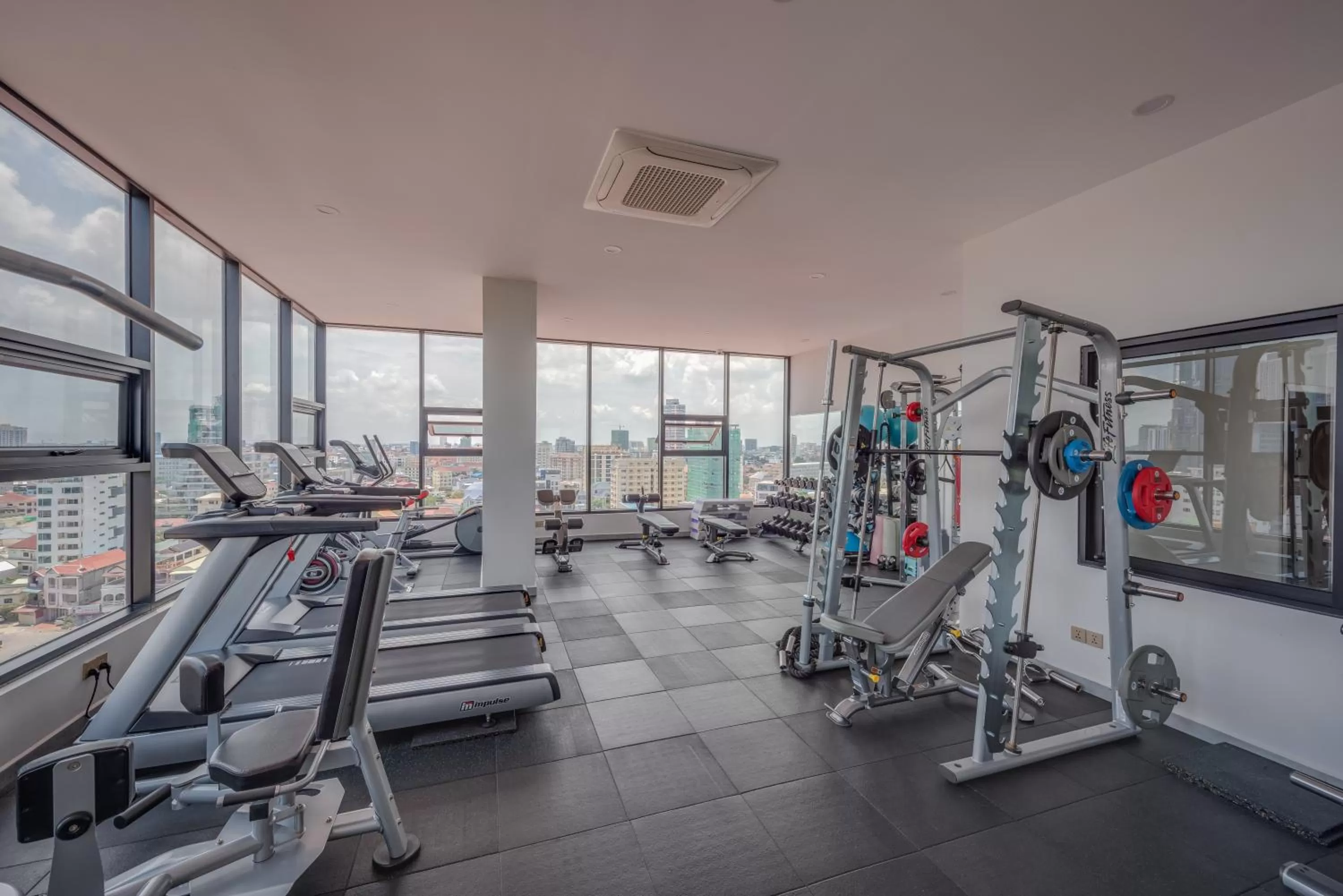 Fitness centre/facilities in AMATA Residence
