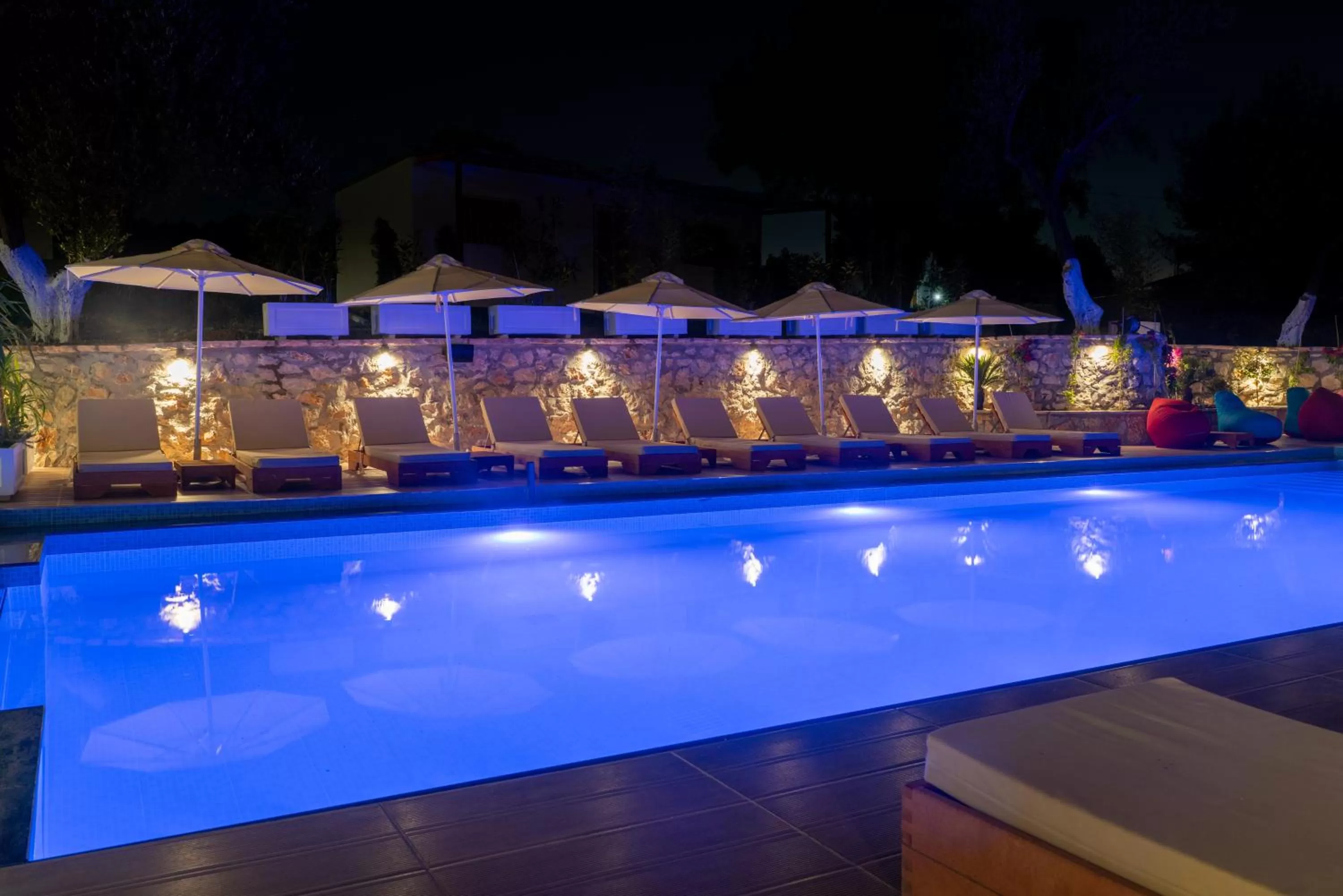 Swimming Pool in Hotel Memaj