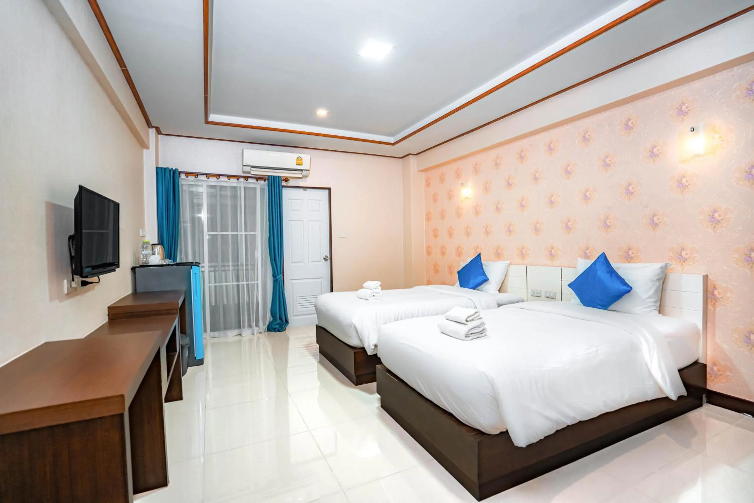 Bedroom, Bed in Blue Sky Residence Airport