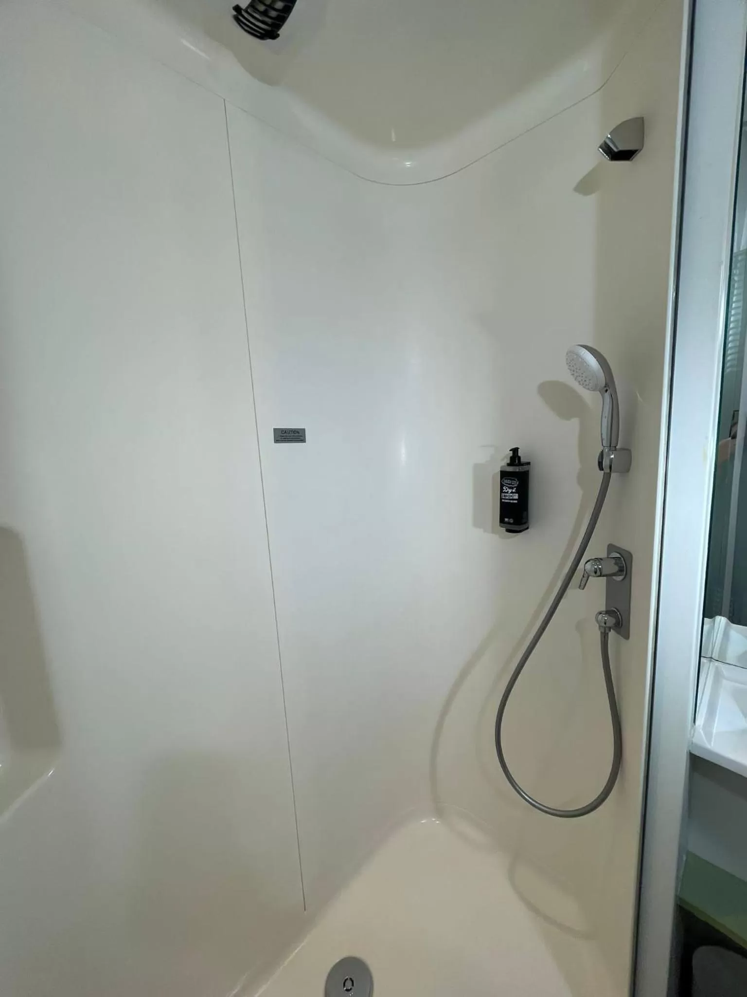 Shower in ibis budget Belfast City Centre