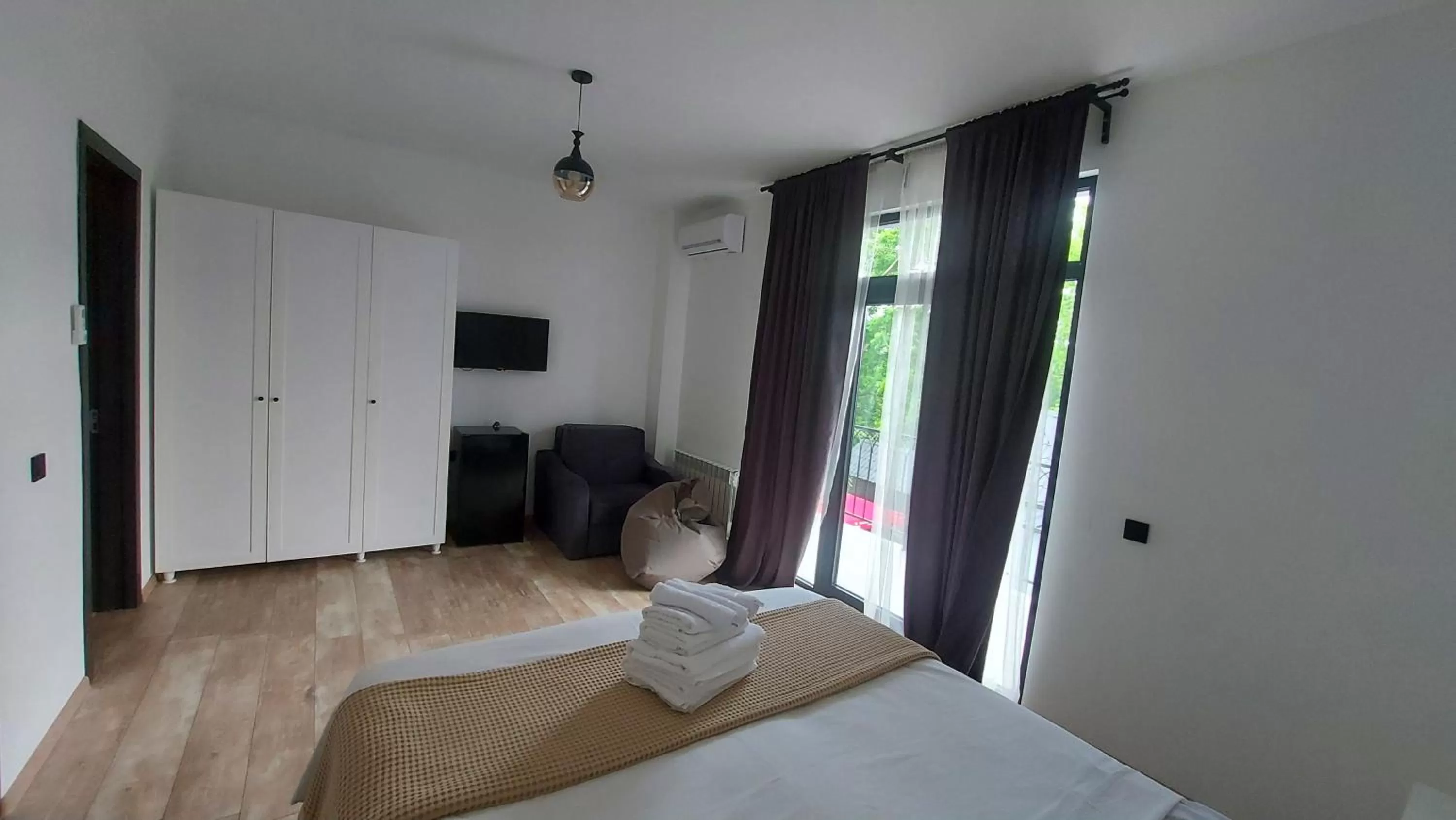 Bedroom, Bed in Level Up Hotel & Restaurant