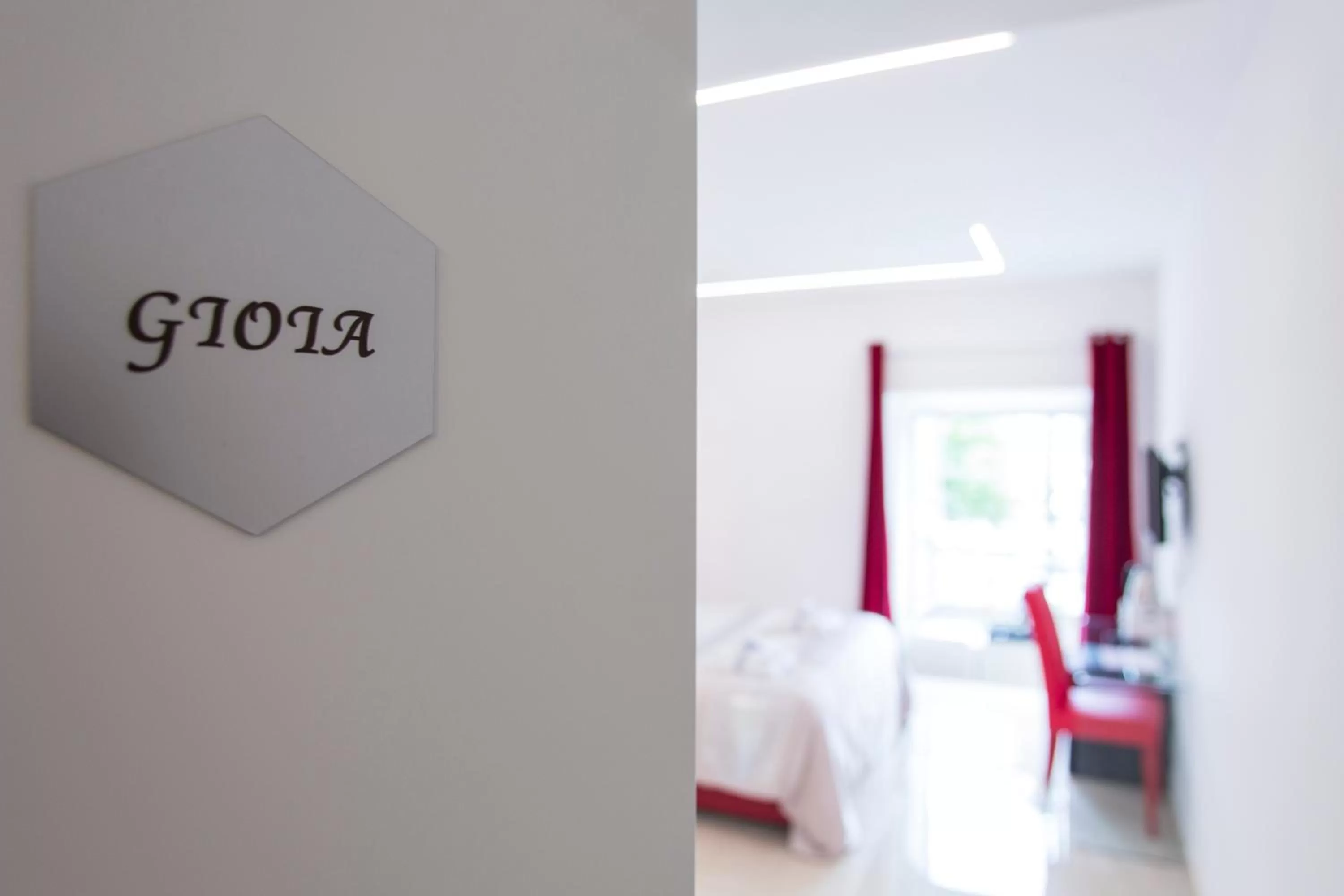 Logo/Certificate/Sign, Bed in San Pietro Grand Suite