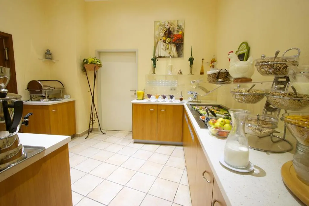 Restaurant/places to eat in City Hotel Hannover