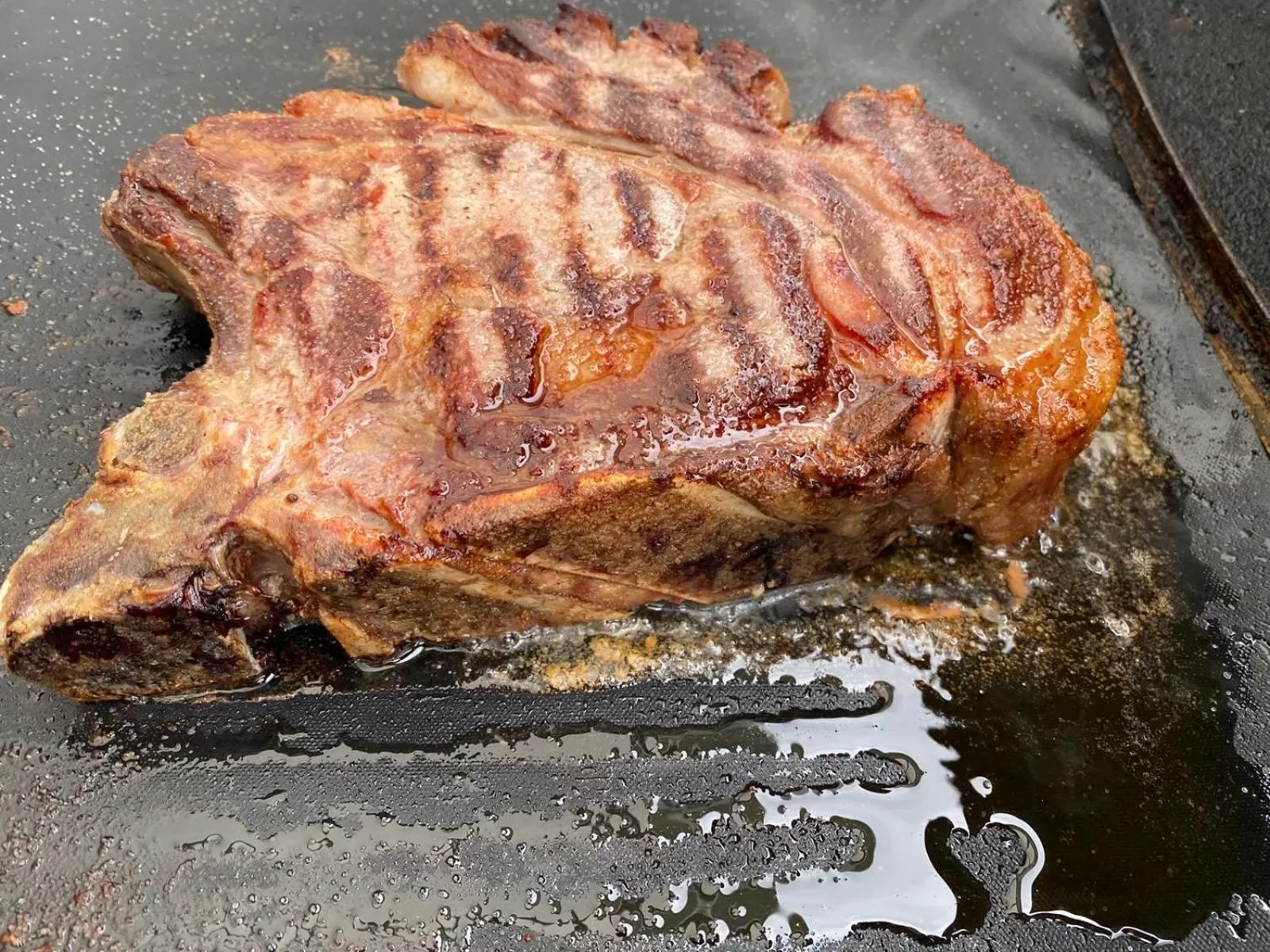 Restaurant/places to eat in Hotel Allegra