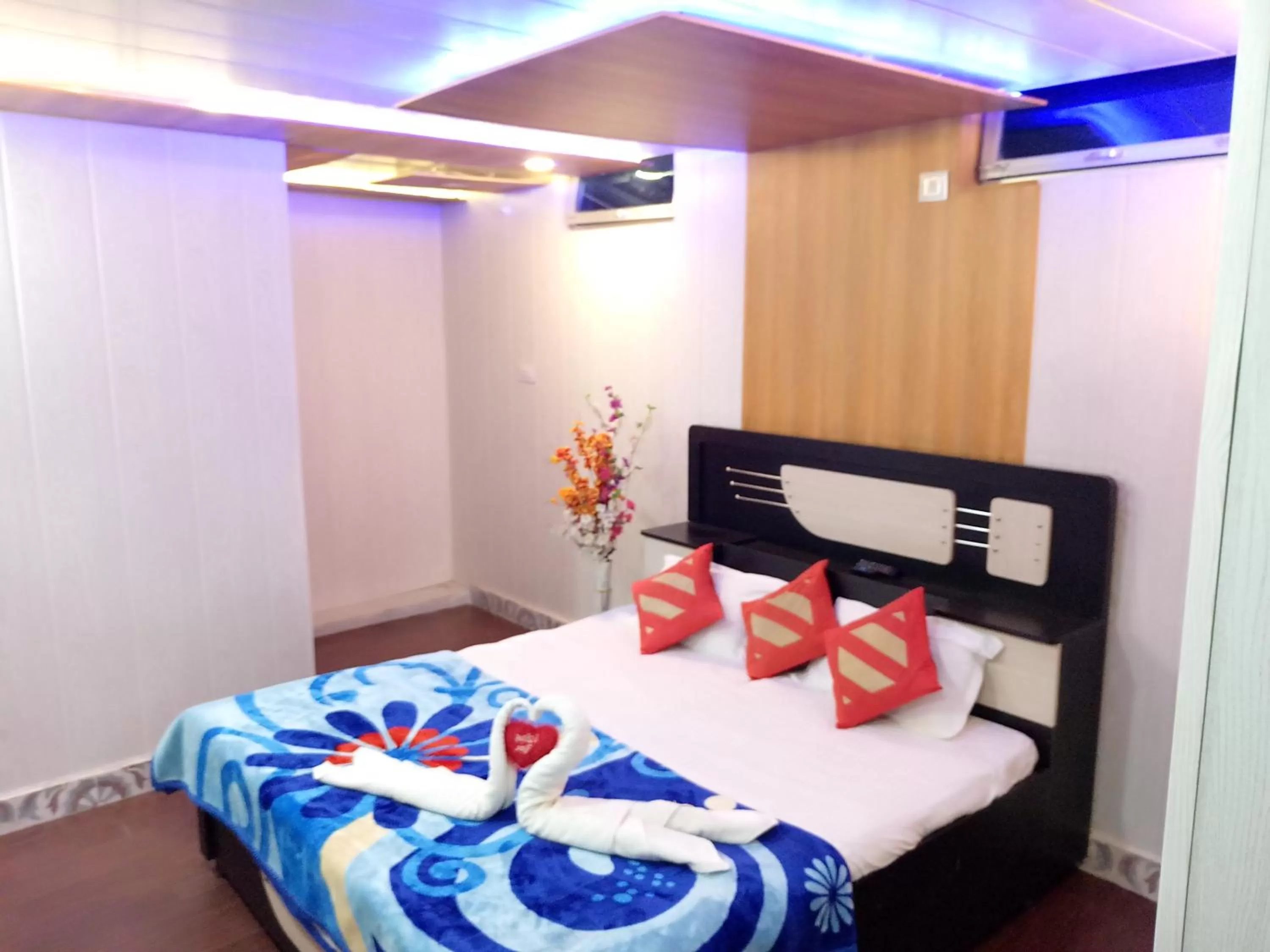 Bed in Haveli Taragarh Palace