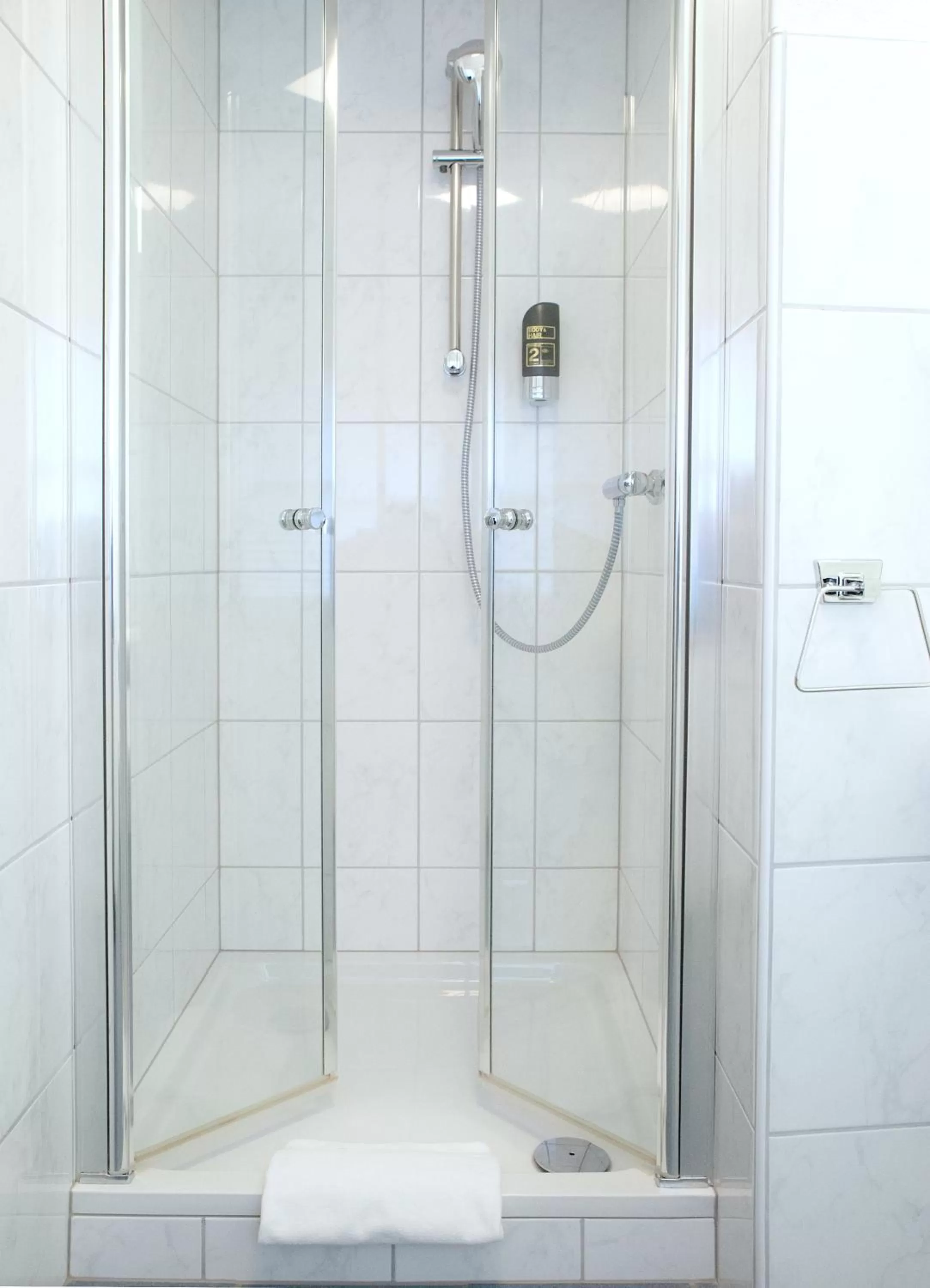 Bathroom in Hotel PIAZZA