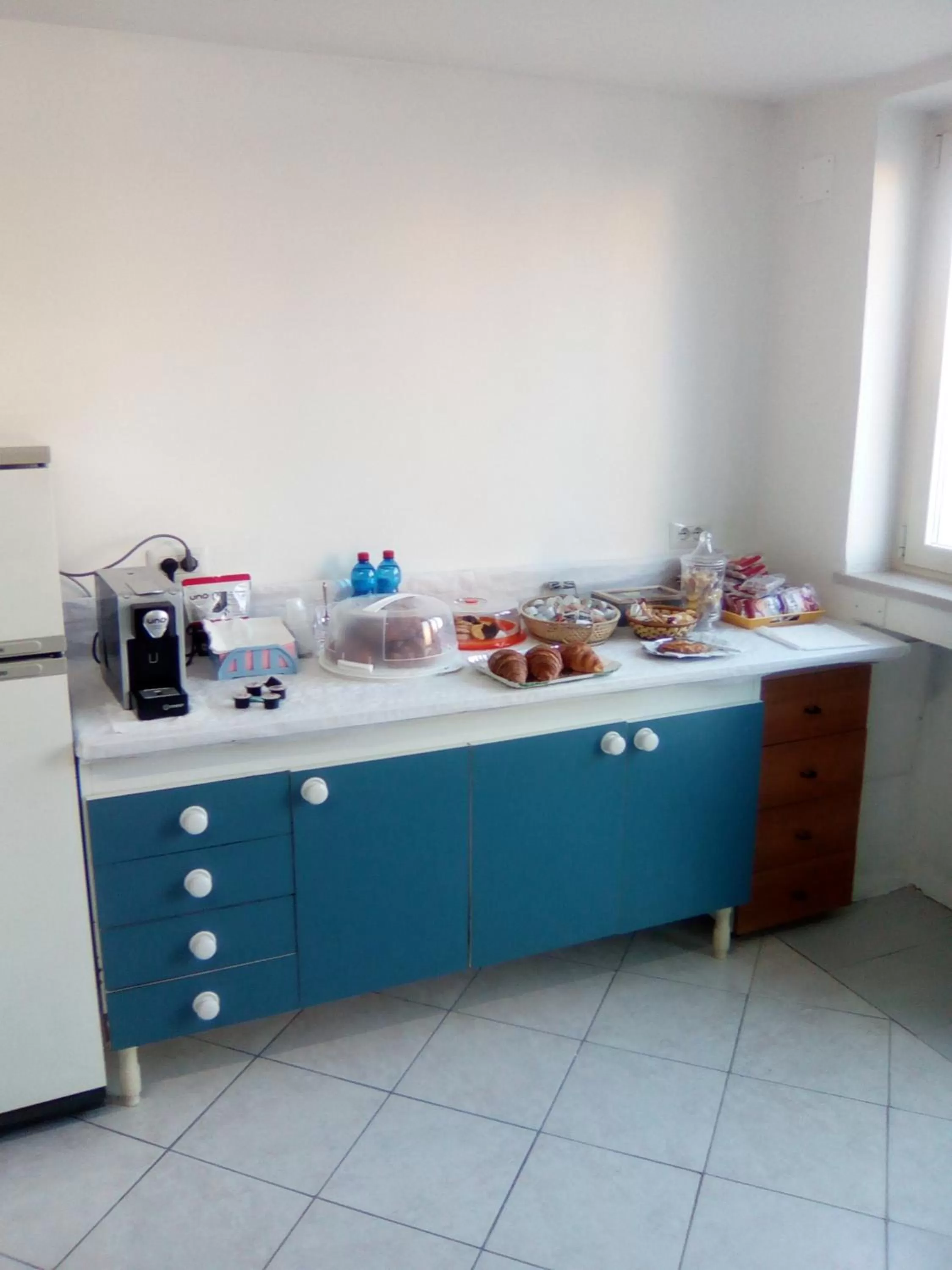 Kitchen or kitchenette in Terrazza sul Mare