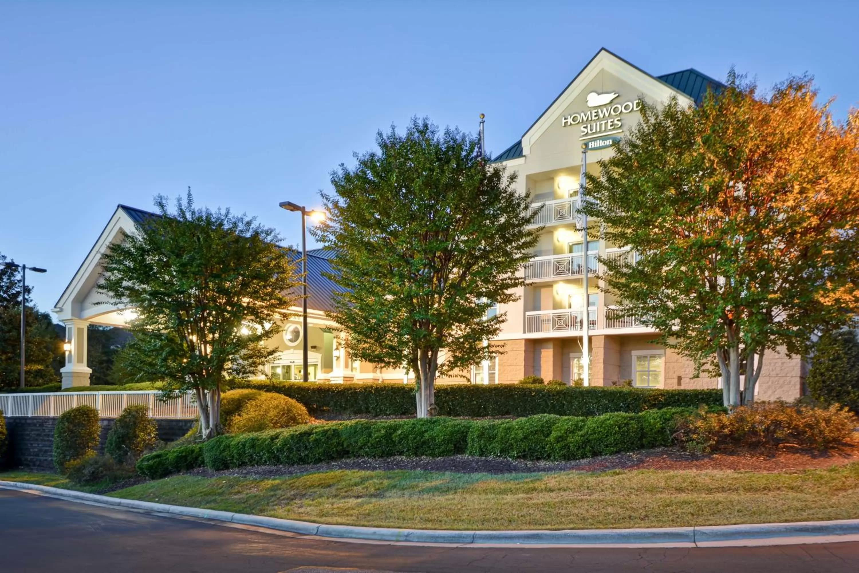 Property building in Homewood Suites Durham-Chapel Hill I-40