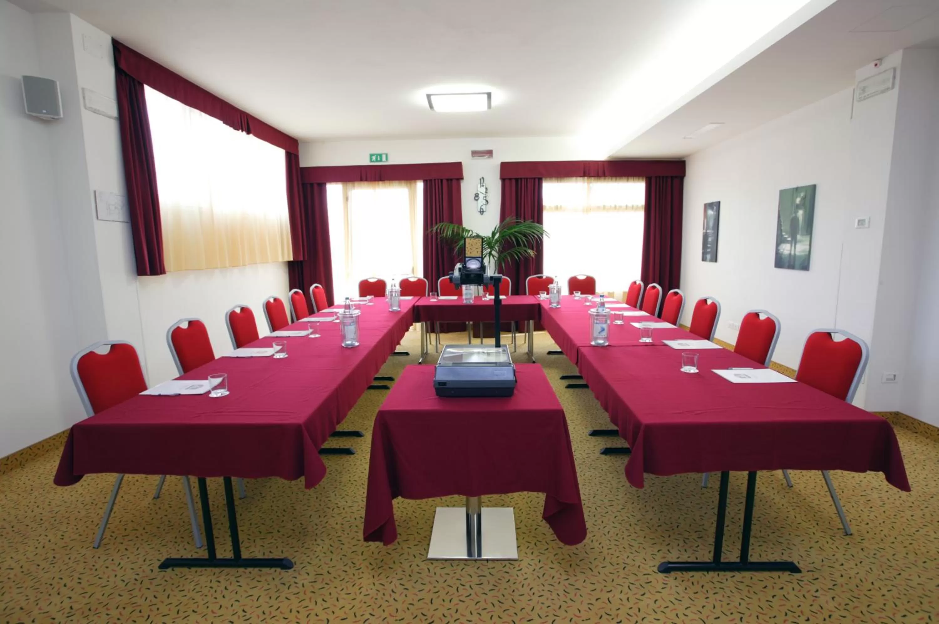 Business facilities in Best Western Cesena Hotel