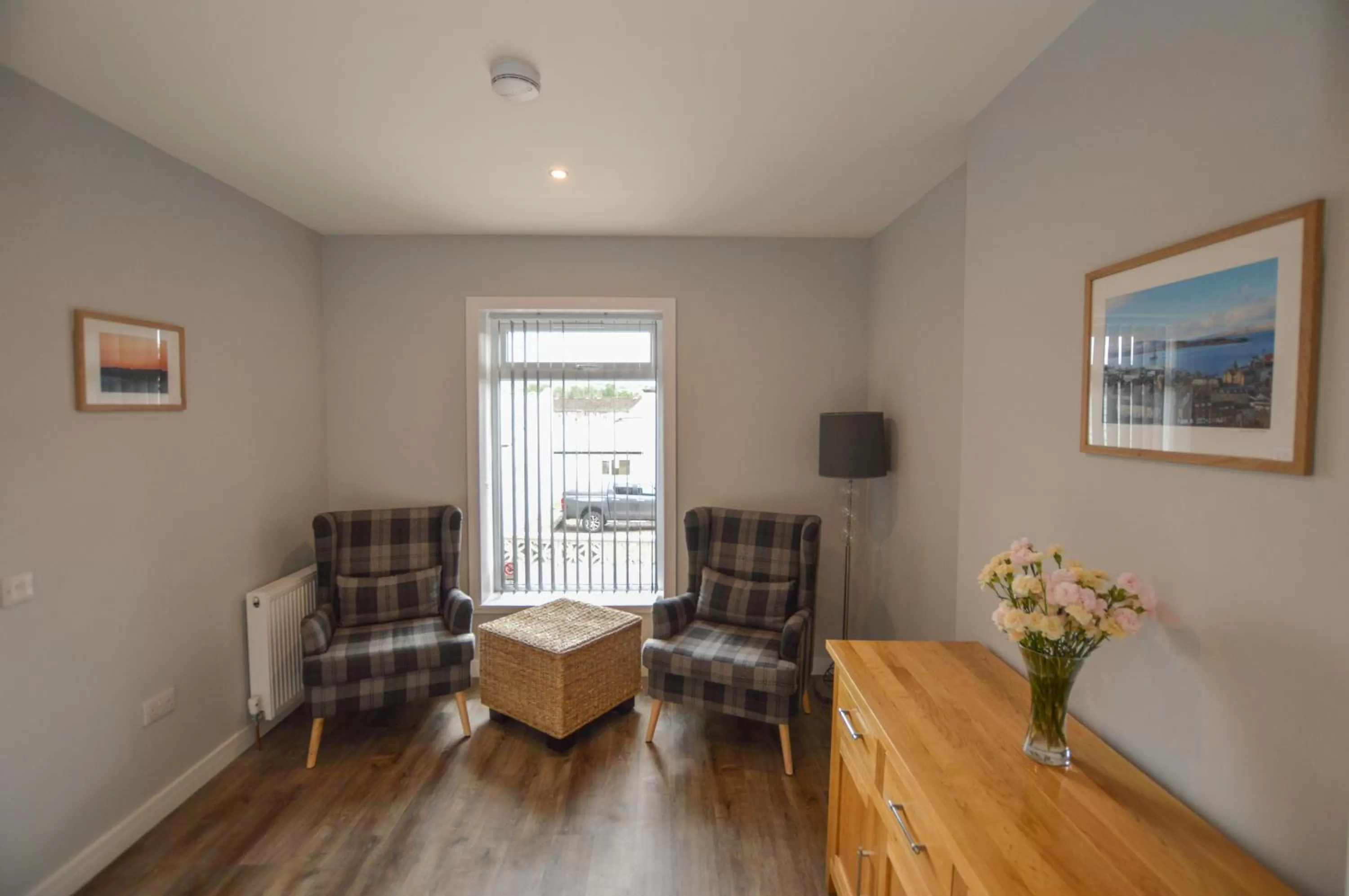 Seating area in Fairhaven, Oban Town Centre