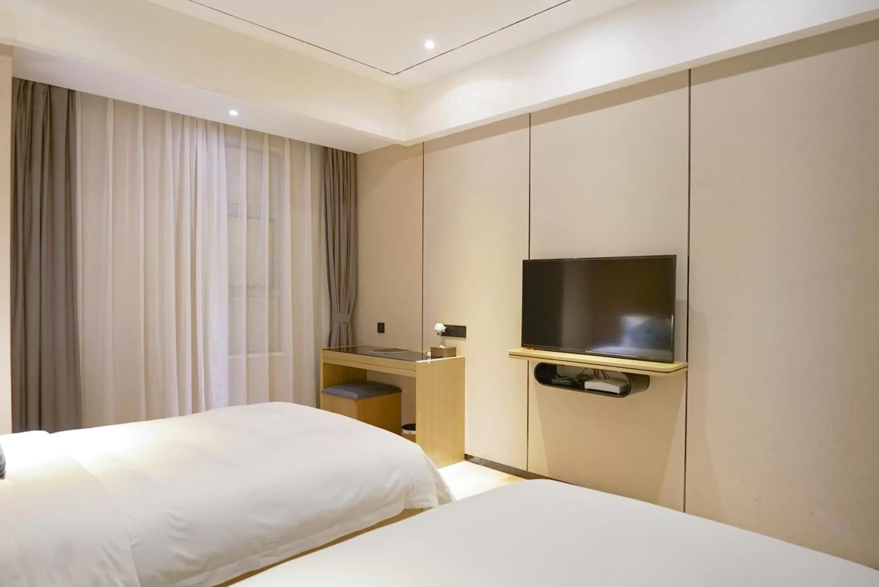 Superior Twin Room(No Window) in Paco Hotel Tiyuxilu Metro Guangzhou-Free Shuttle Bus fir Canton Fair Superior Twin Room(No Window) in Paco Hotel Tiyuxilu Metro Guangzhou-Free Shuttle Bus fir Canton Fair