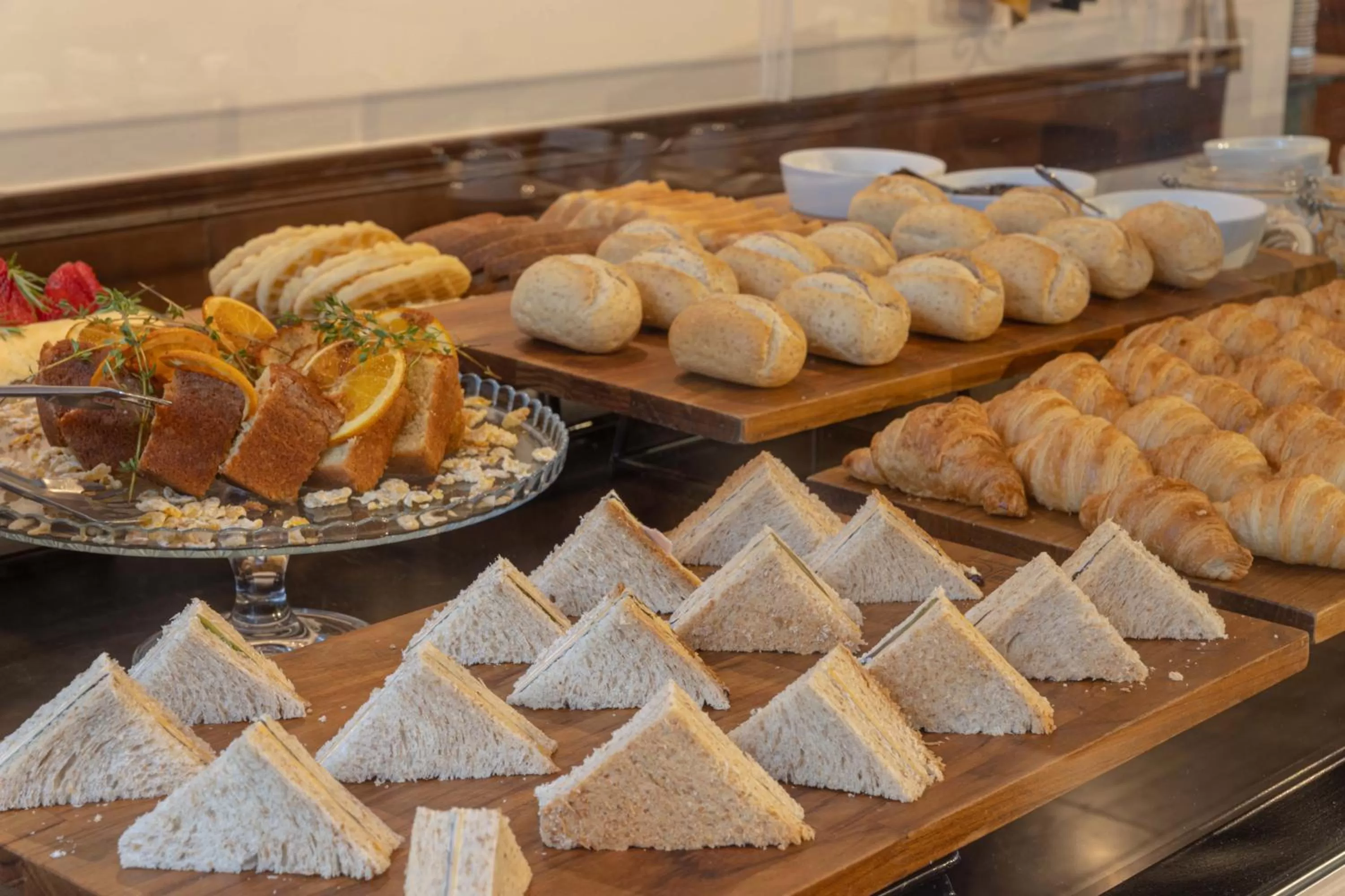 Restaurant/places to eat in Radisson Oscar Freire