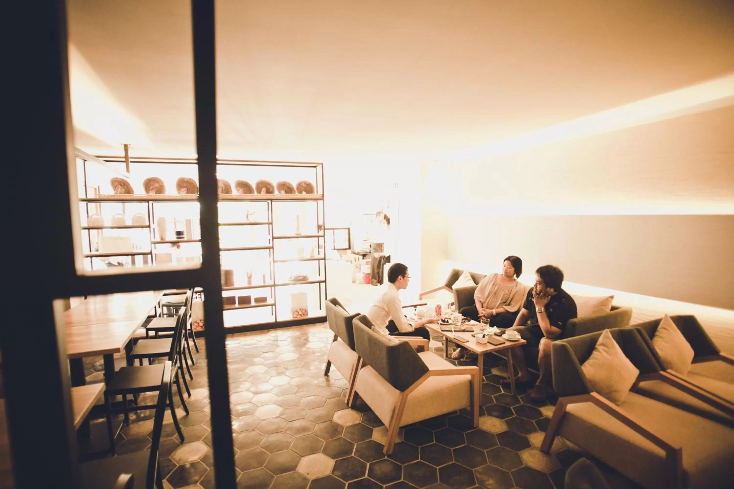 Restaurant/places to eat in White Mansion 白色公馆