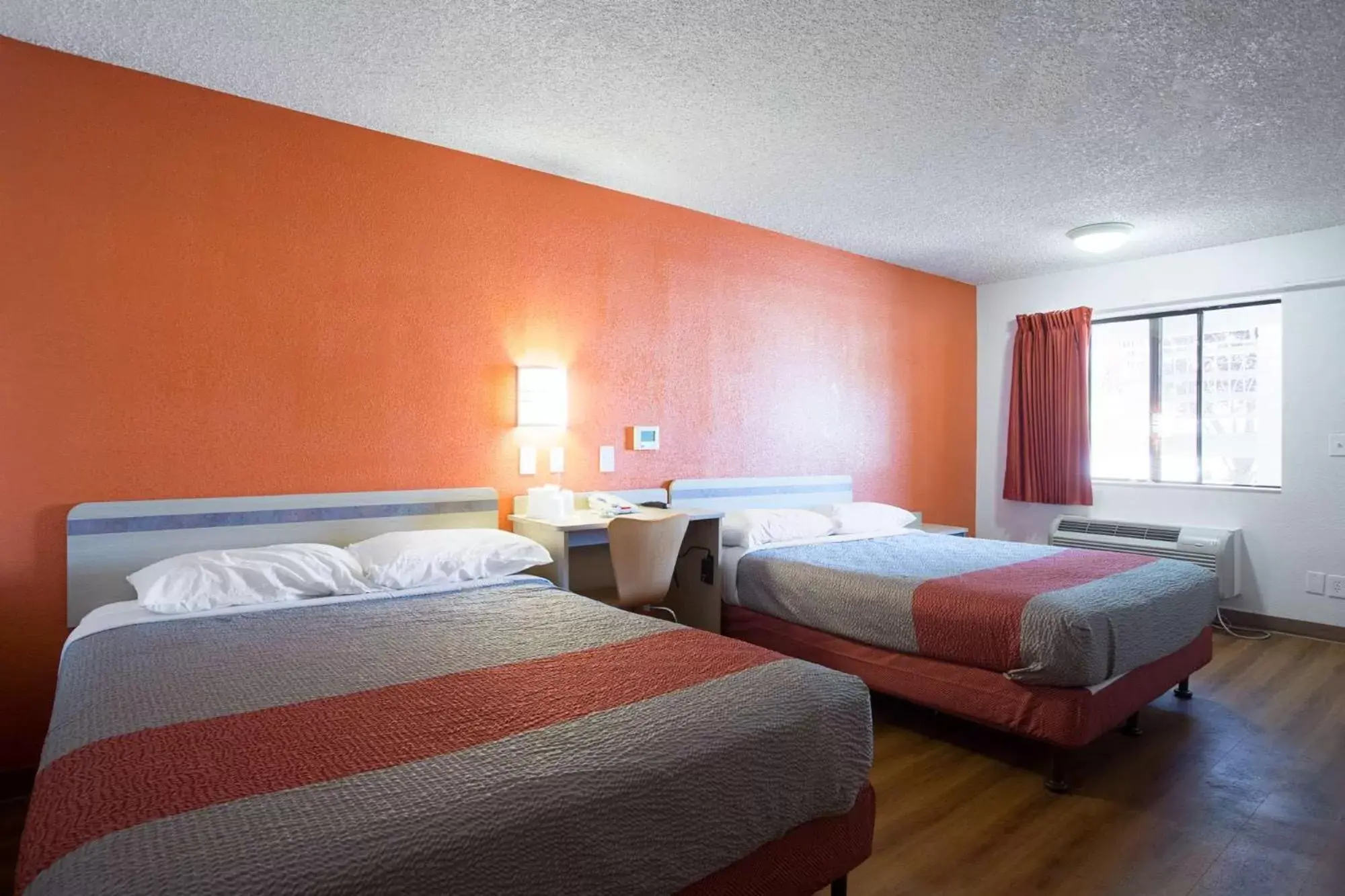 Queen Room with Two Queen Beds - Disability Access in Motel 6-Kingman, AZ - Route 66 West Queen Room with Two Queen Beds - Disability Access in Motel 6-Kingman, AZ - Route 66 West