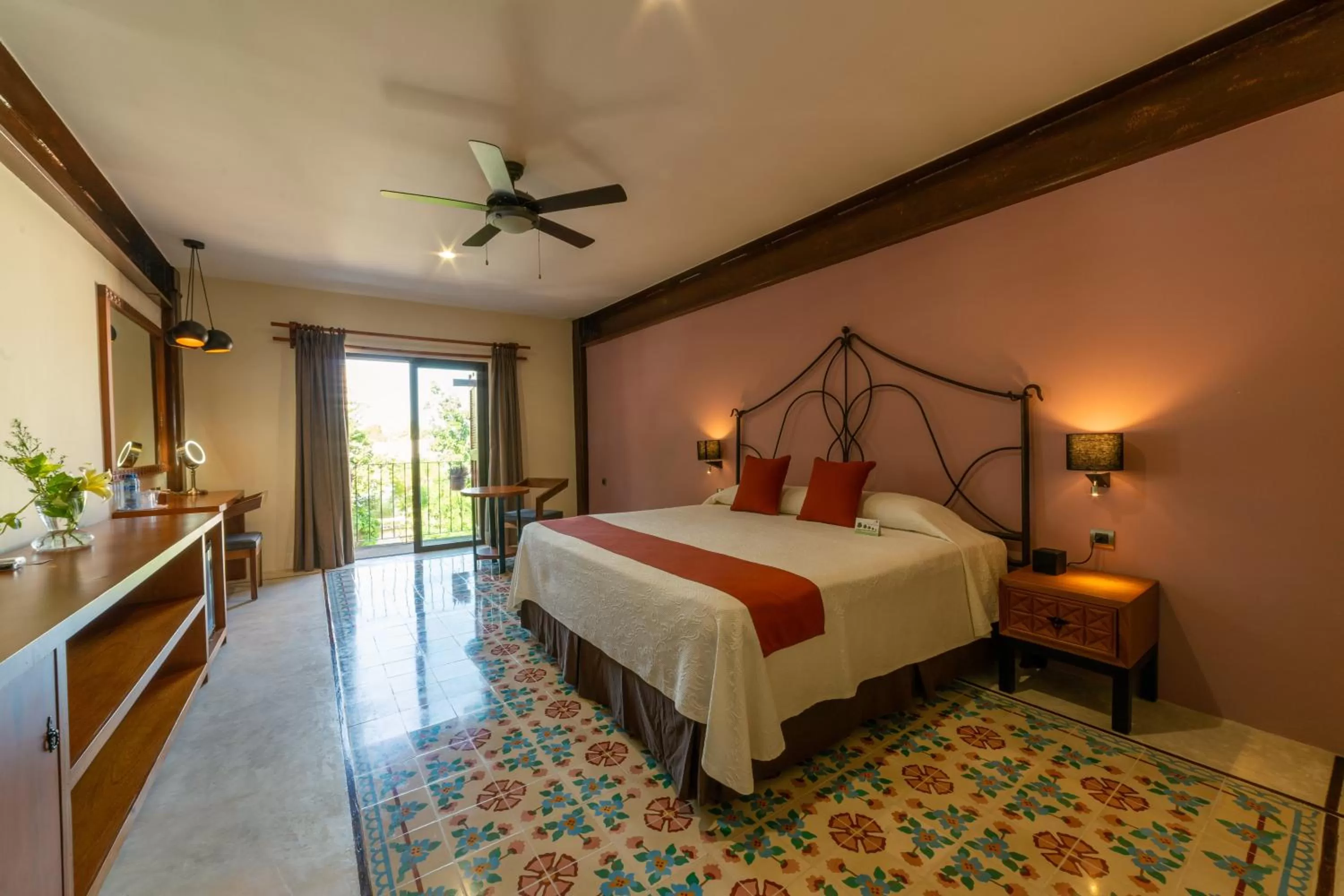 Photo of the whole room, Bed in Hotel Meson del Marques