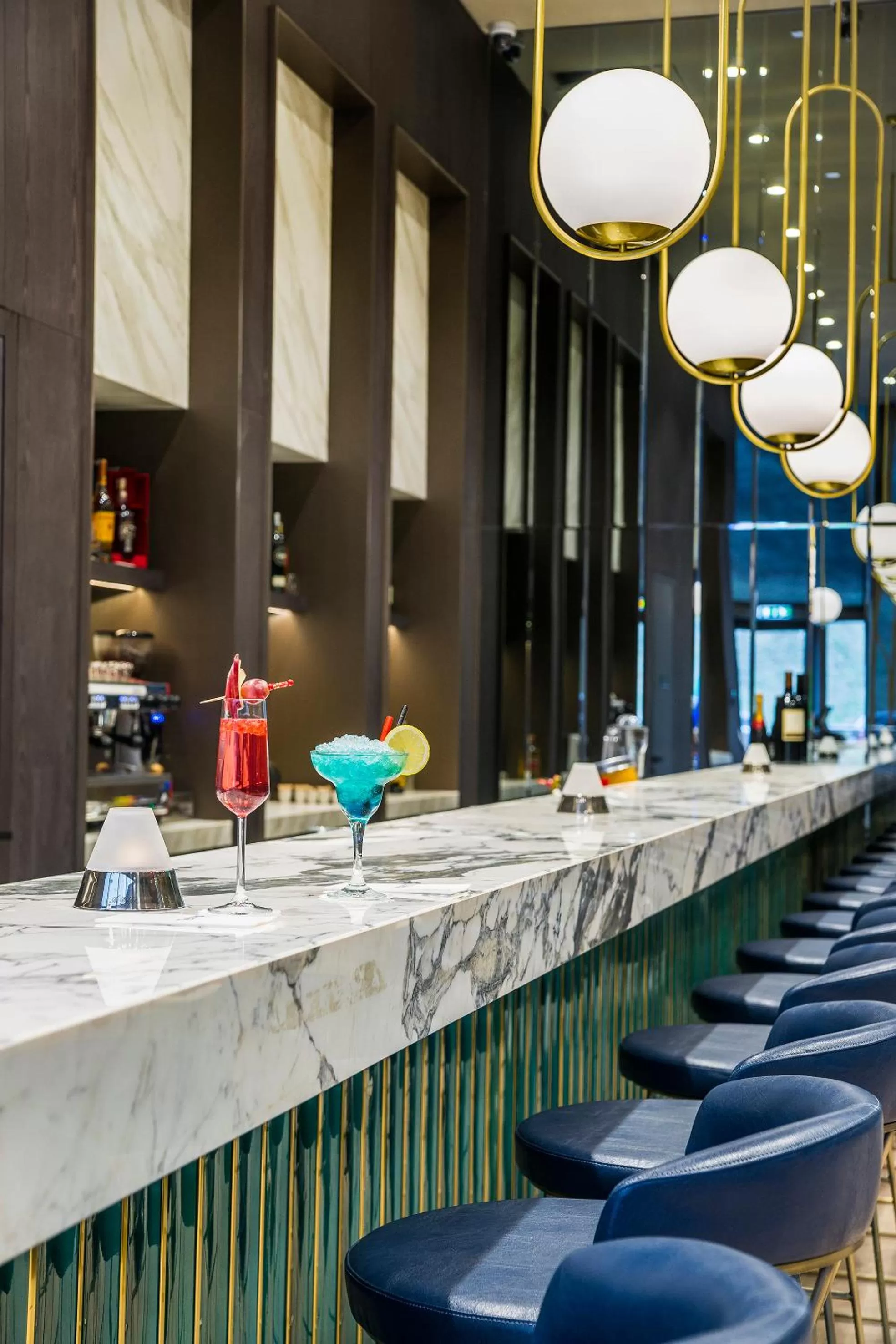 Lounge or bar in Radisson Collection Hotel, Vadistanbul