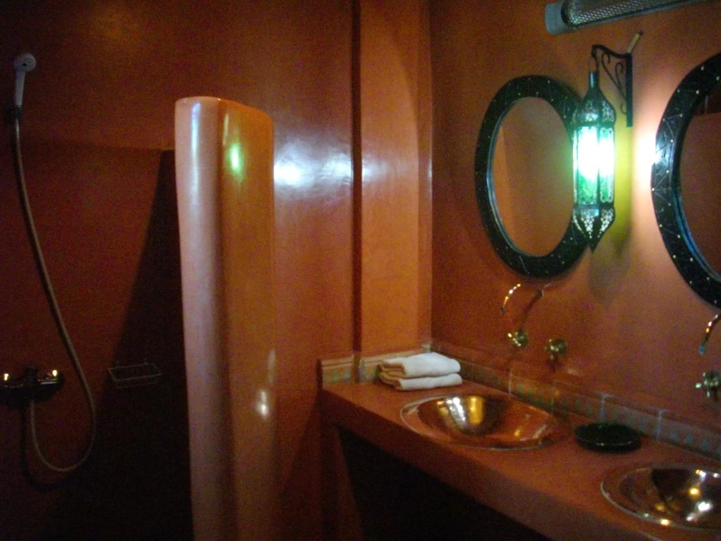 Bathroom in Kasbah Zitoune