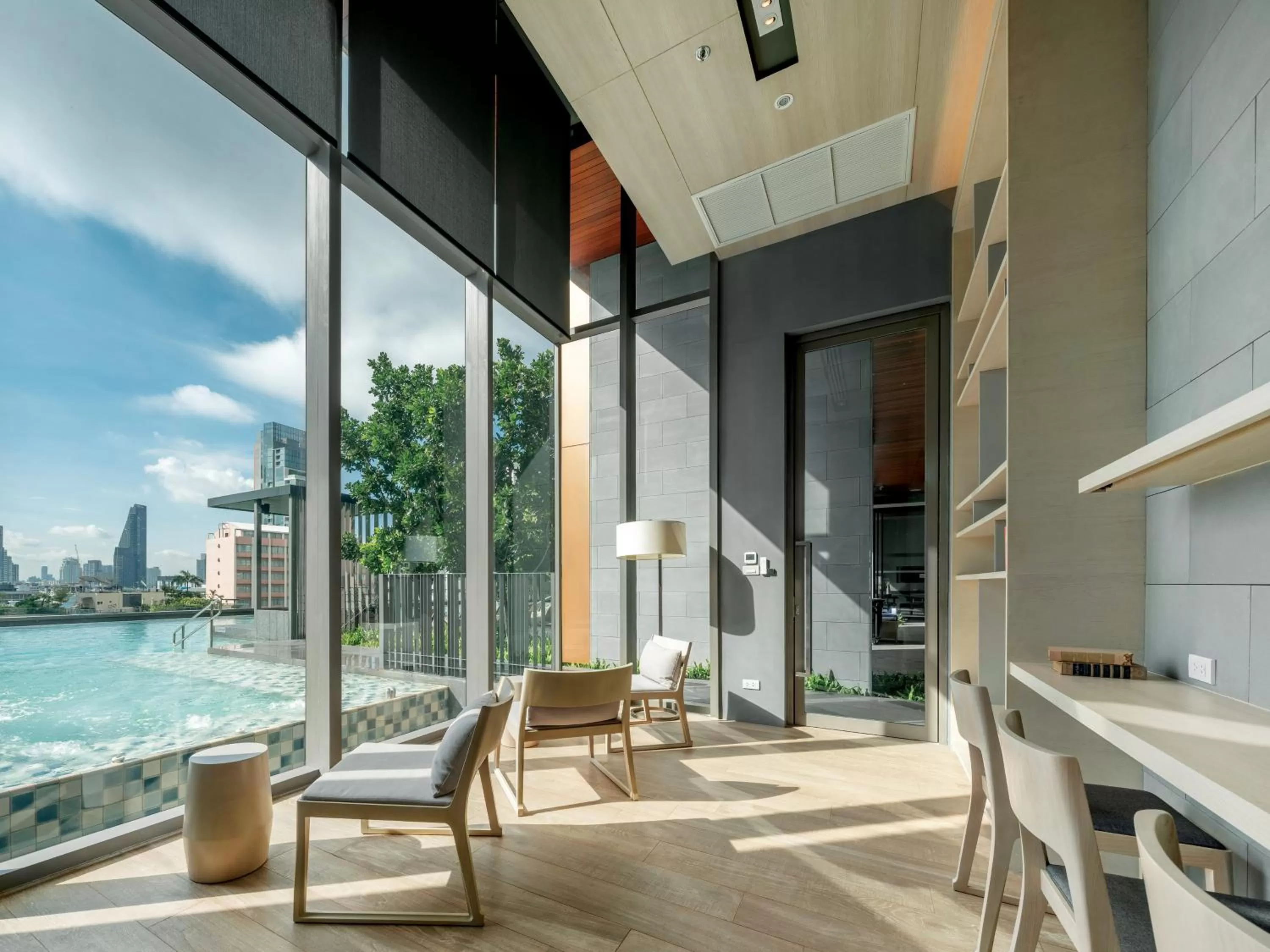 Library in Oakwood Suites Bangkok