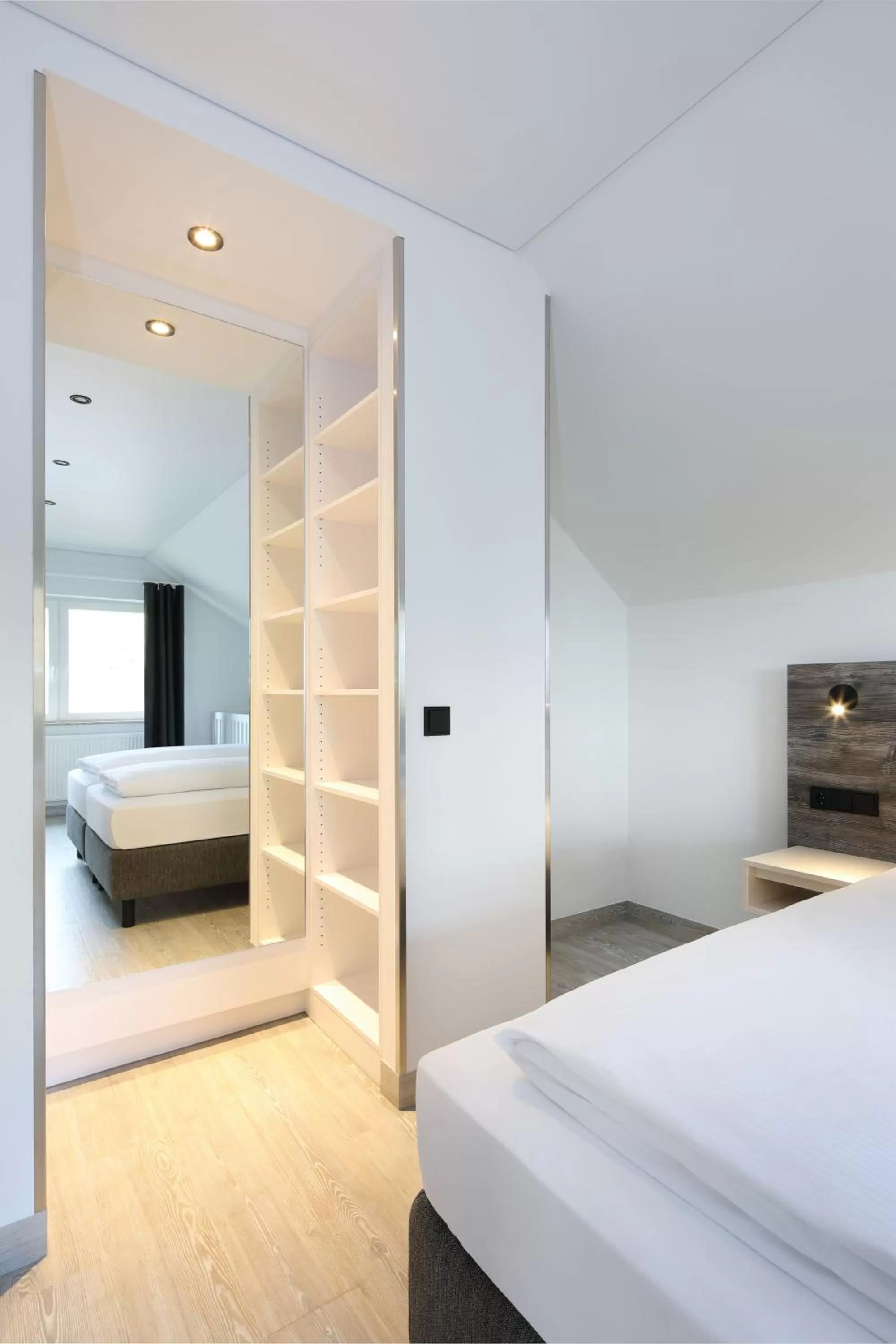 Photo of the whole room, Bed in Dorint Resort Winterberg