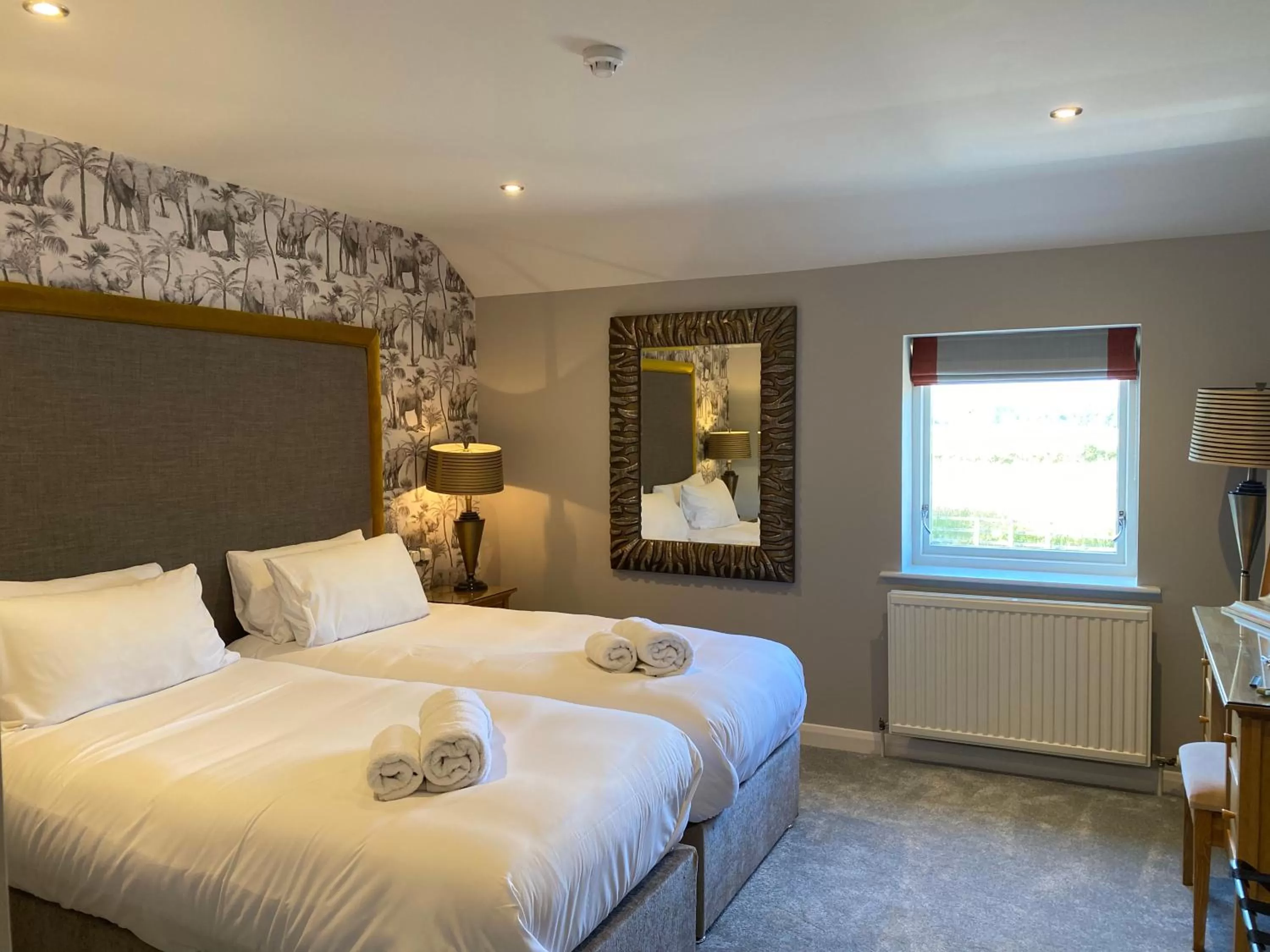 Bed in The General Tarleton