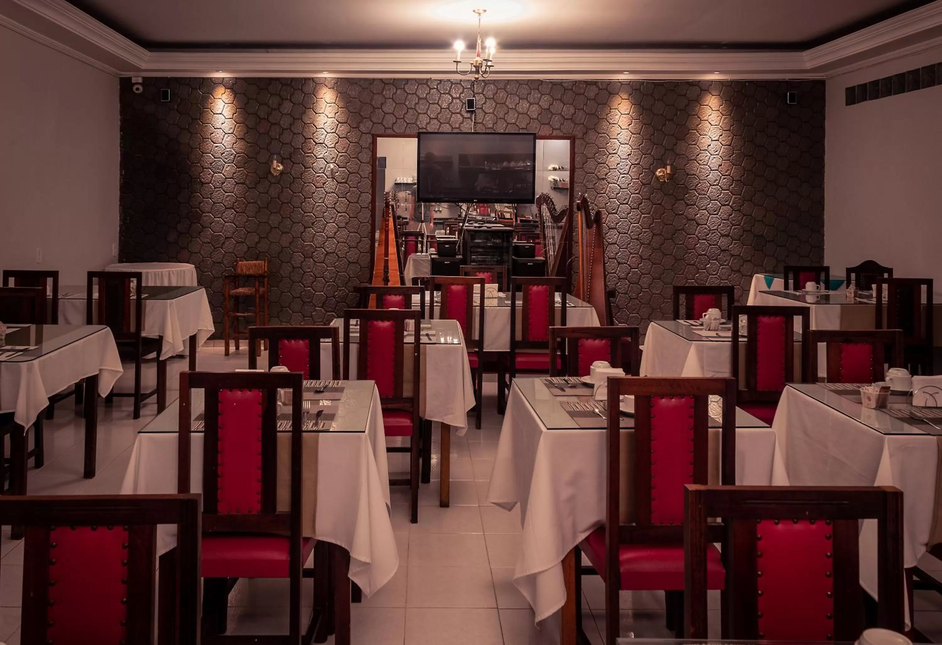 Breakfast, Restaurant/Places to Eat in Hotel Garfo de Ouro