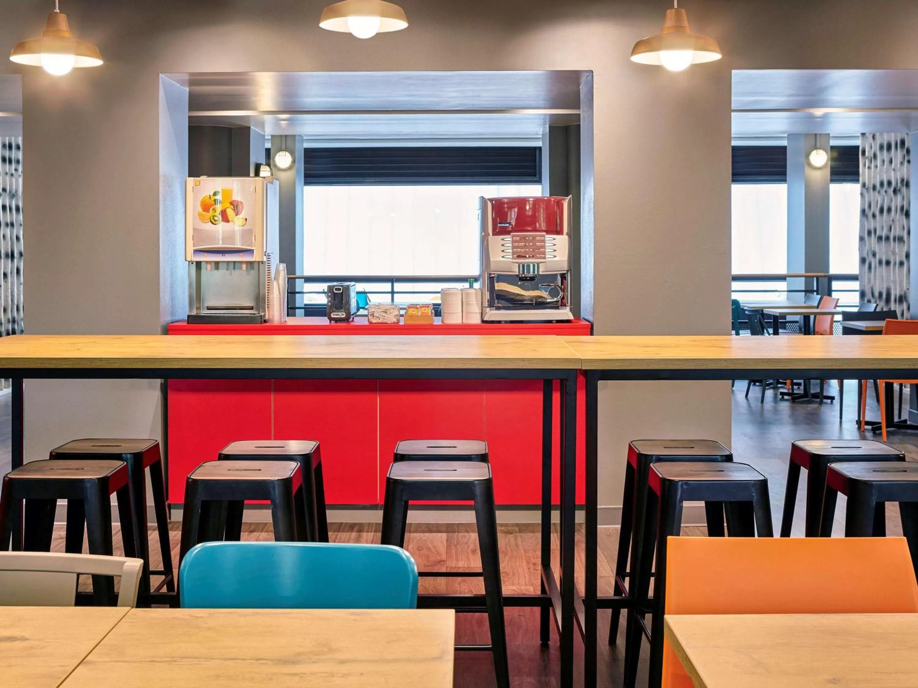 Restaurant/places to eat in hotelF1 Paris Porte de Châtillon