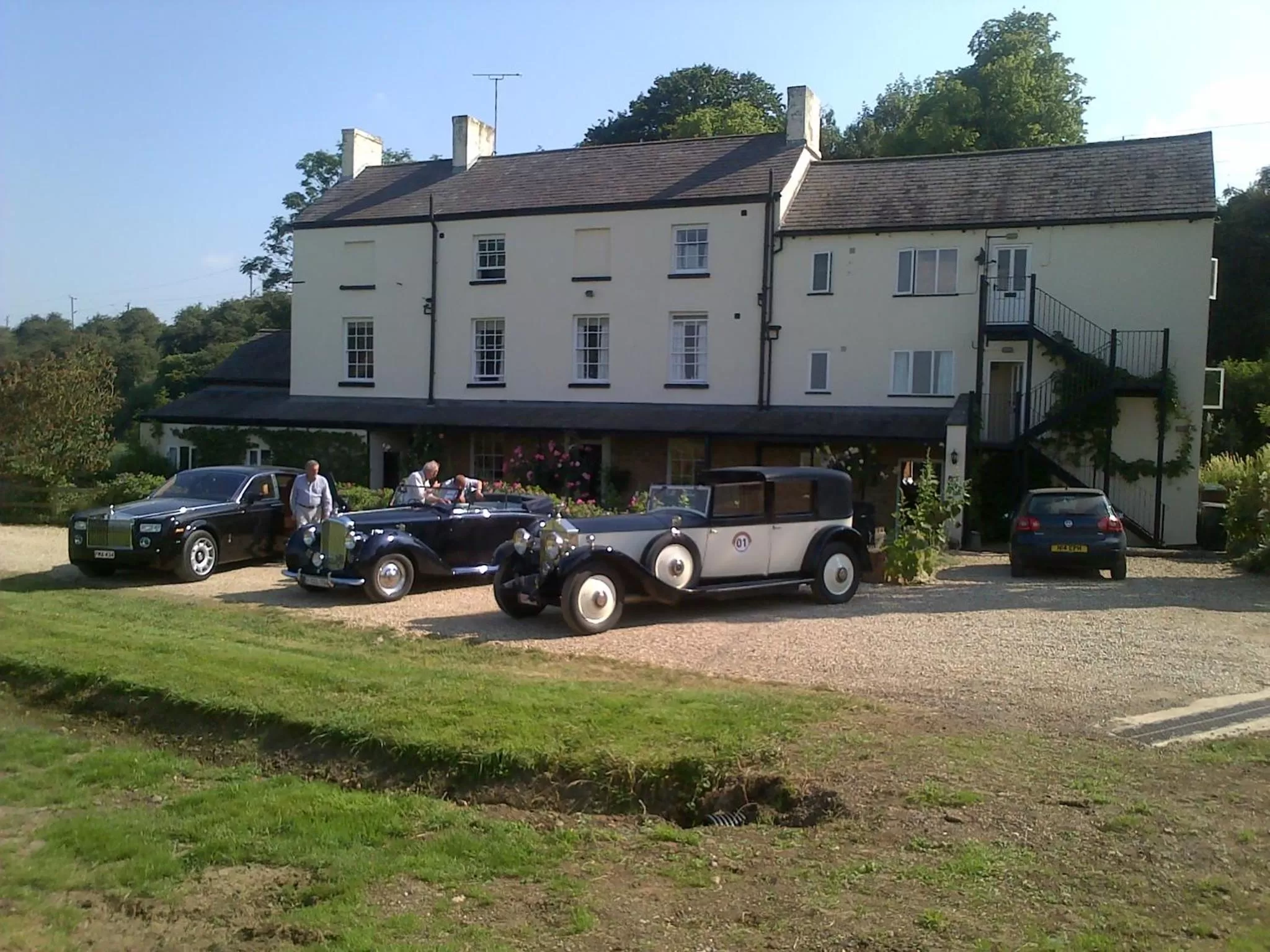 Property building in Murcott Mill