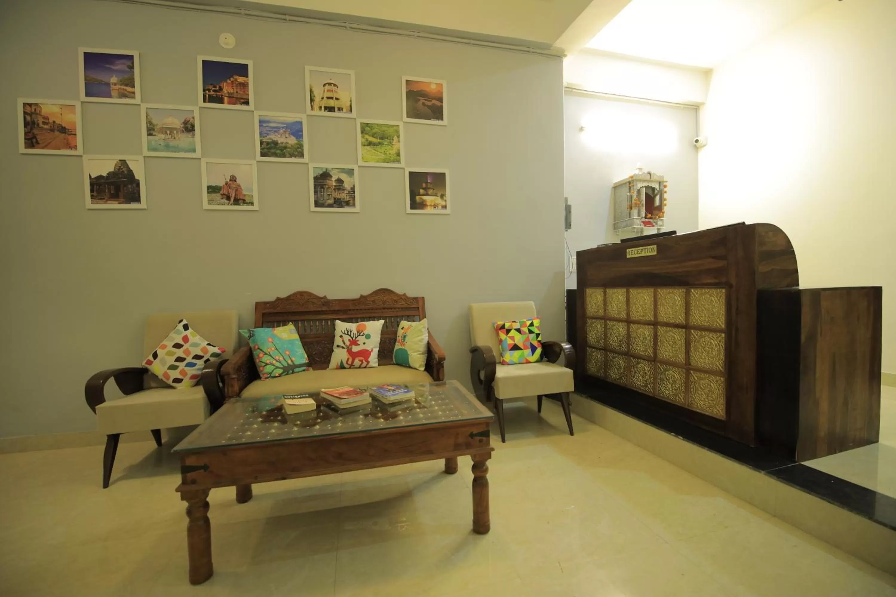 Lobby or reception, Bed in Hotel Casa by the lake