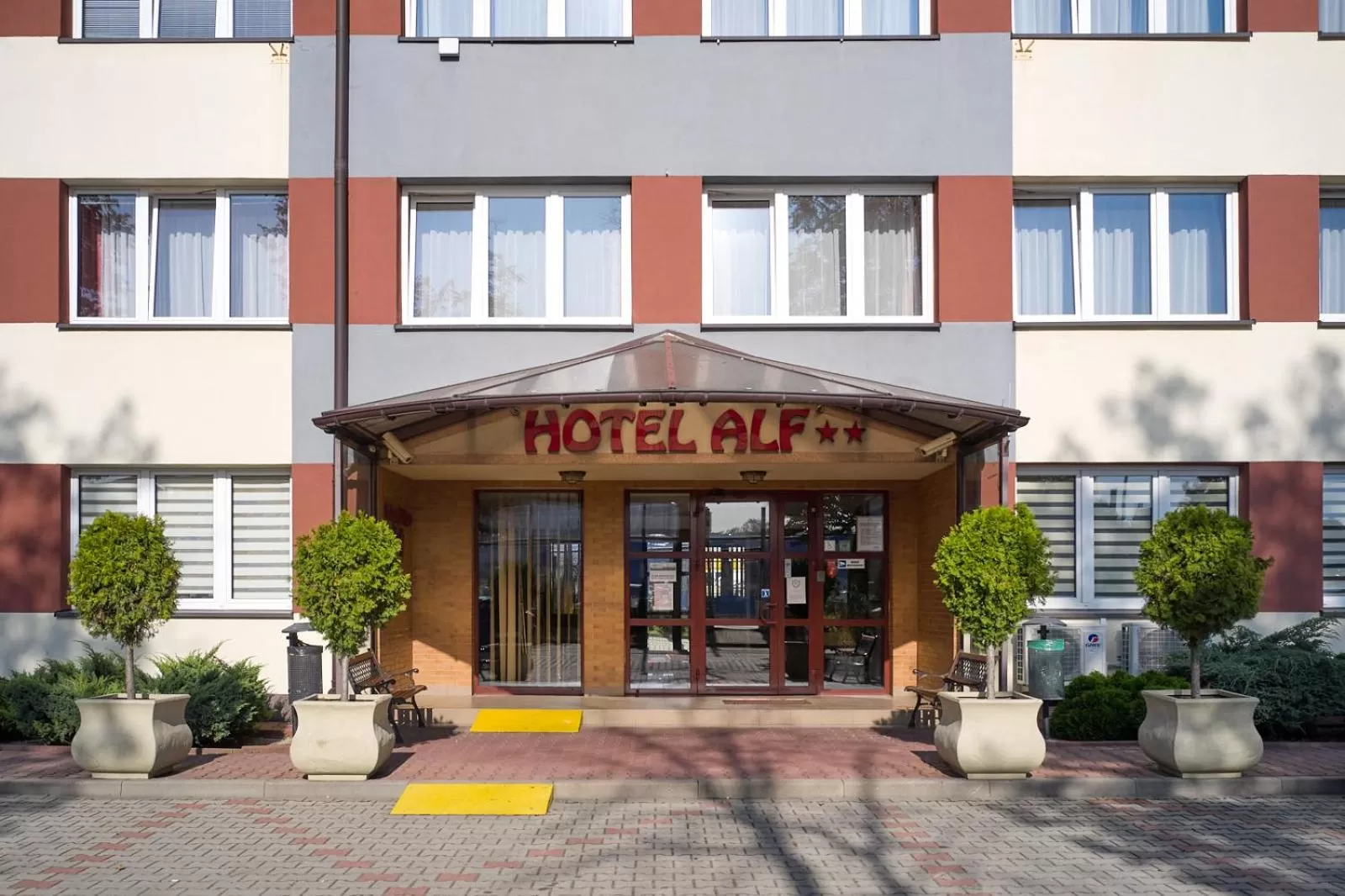 Property building in Hotel Alf