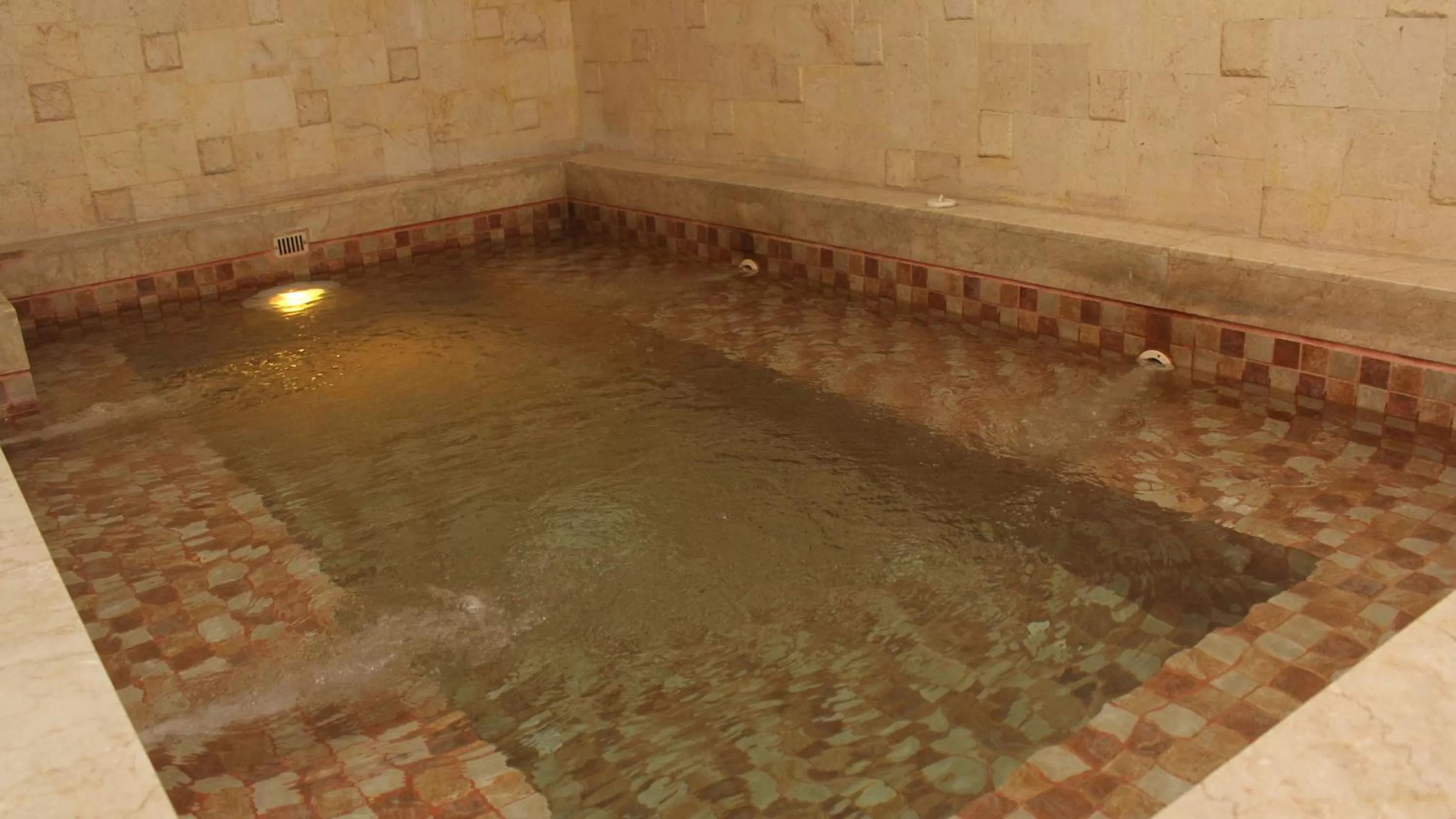 Hot Tub in Holiday Inn Bandung Pasteur by IHG