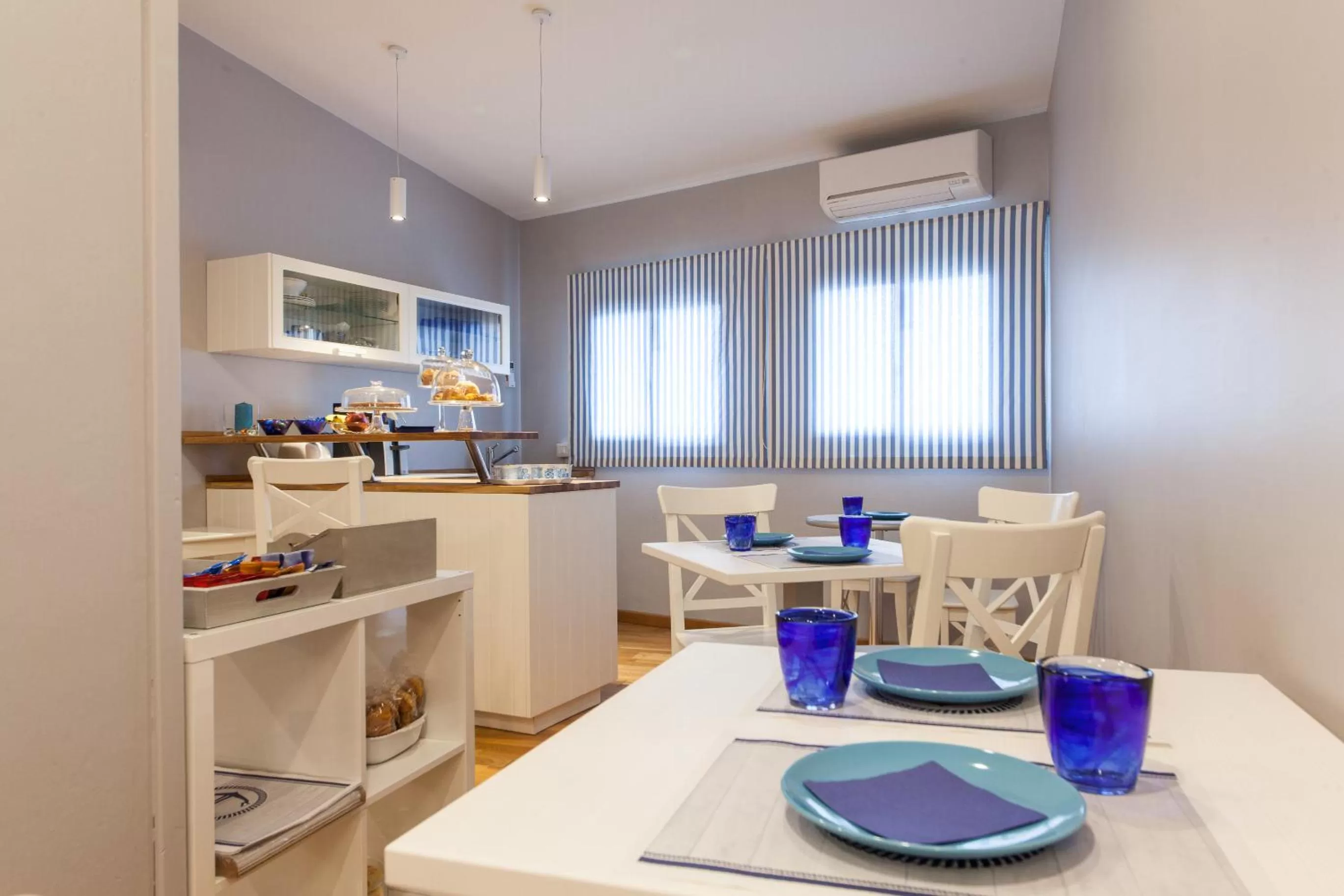 Restaurant/places to eat in Hotel L'Approdo