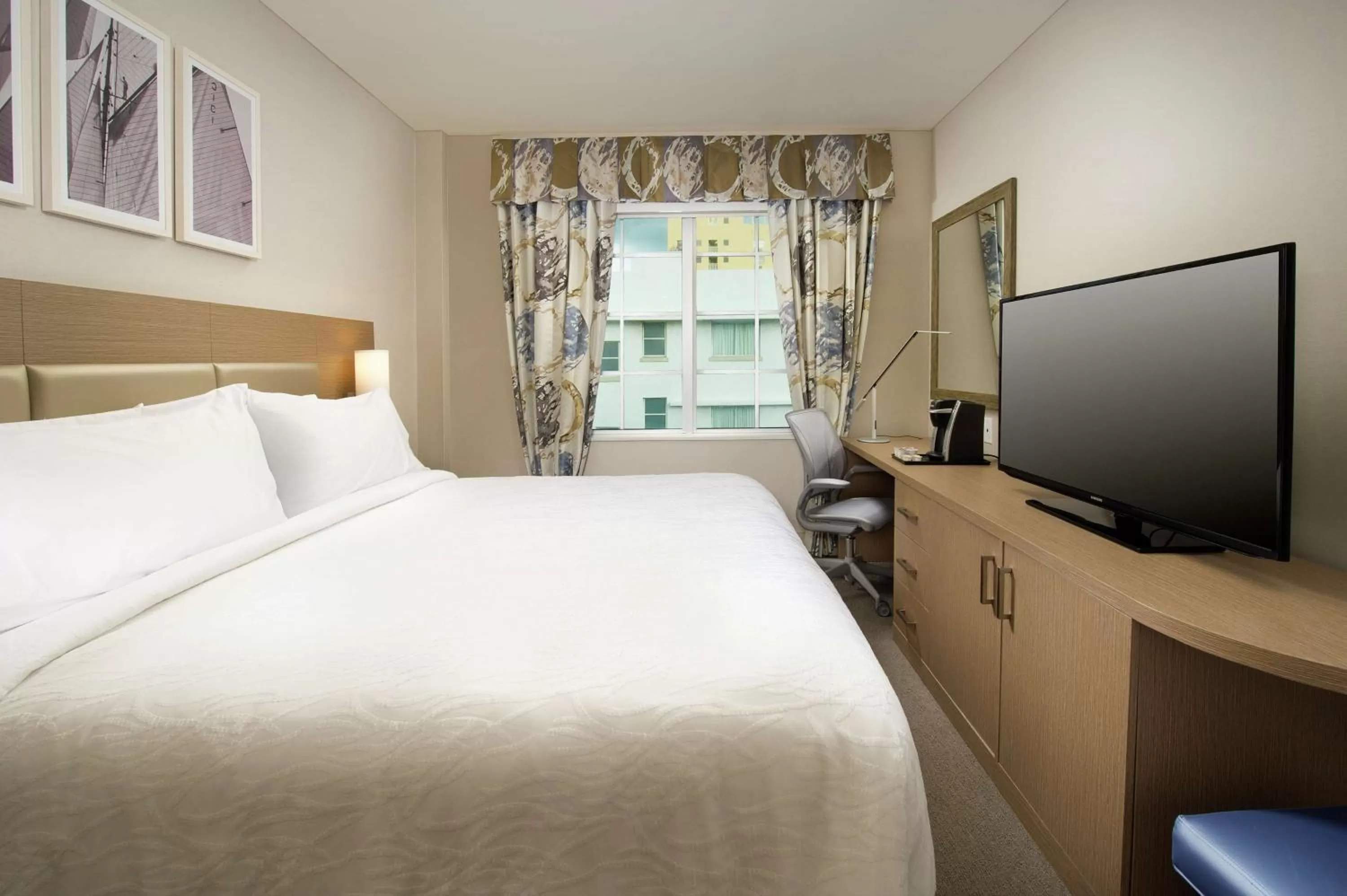 King Room in Hilton Garden Inn Miami South Beach