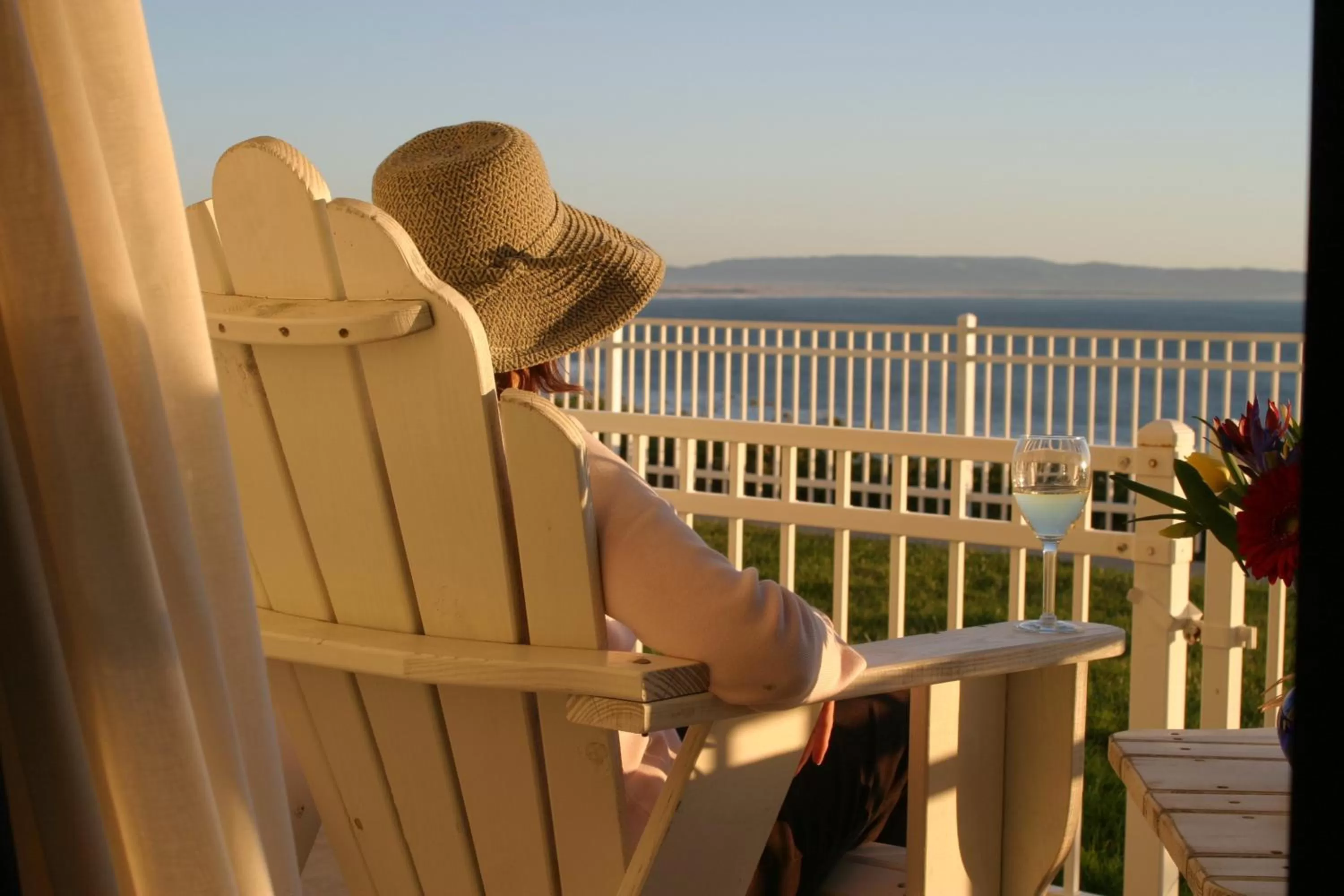 People in Pismo Lighthouse Suites